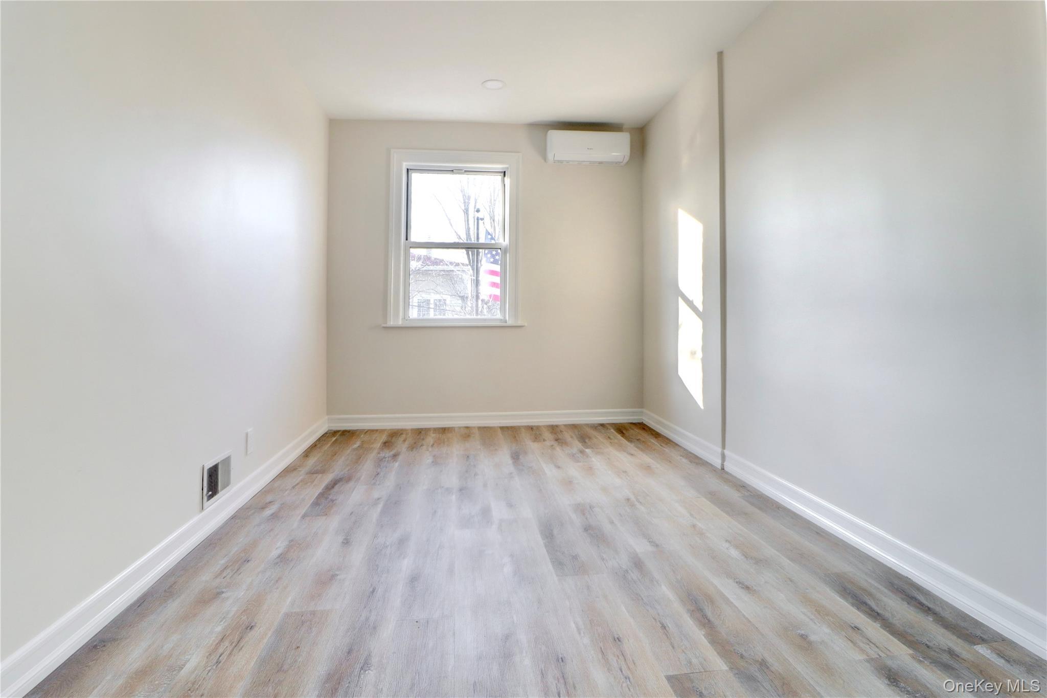 Single Family 159th  Queens, NY 11357, MLS-971593-17