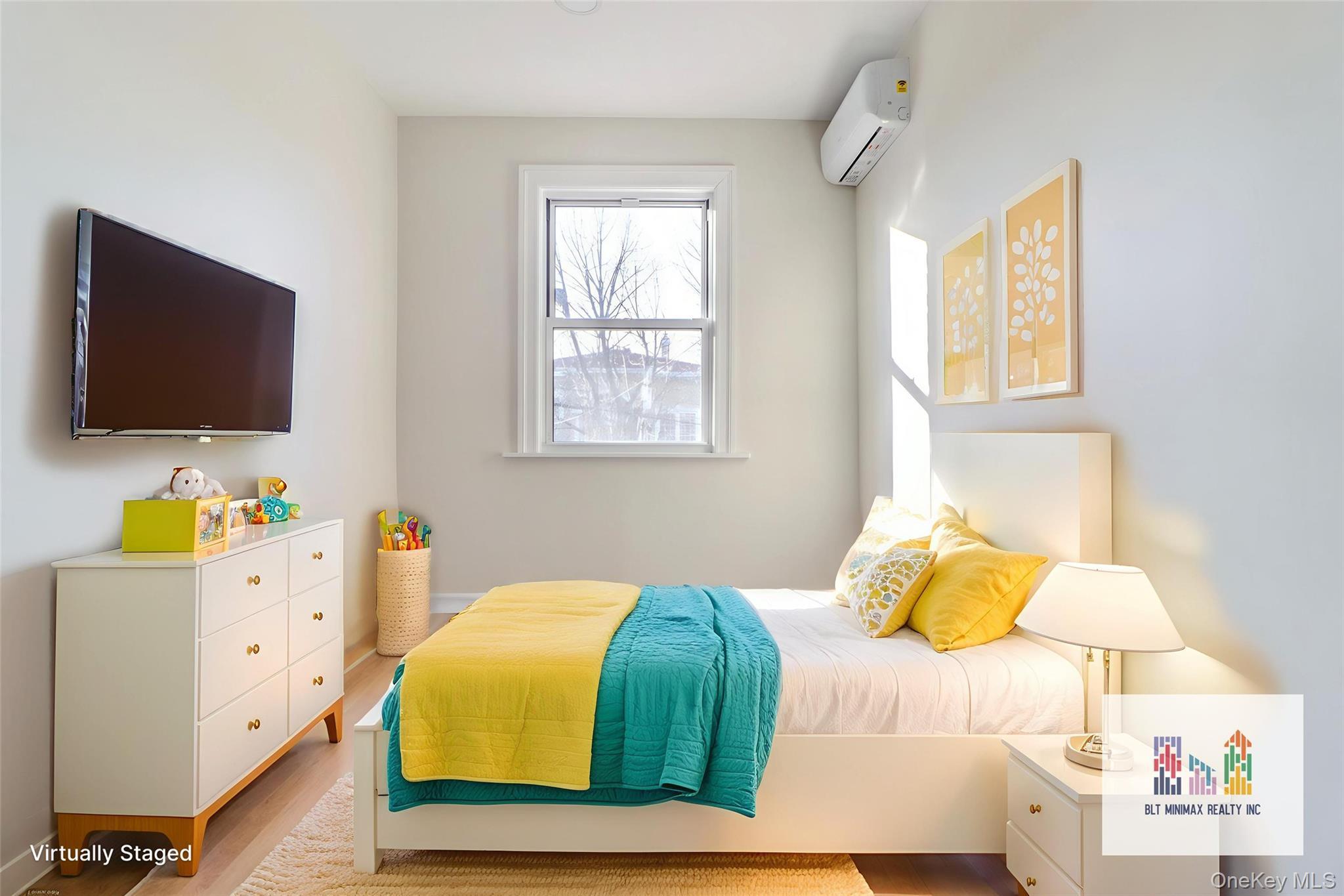 Single Family 159th  Queens, NY 11357, MLS-971593-22