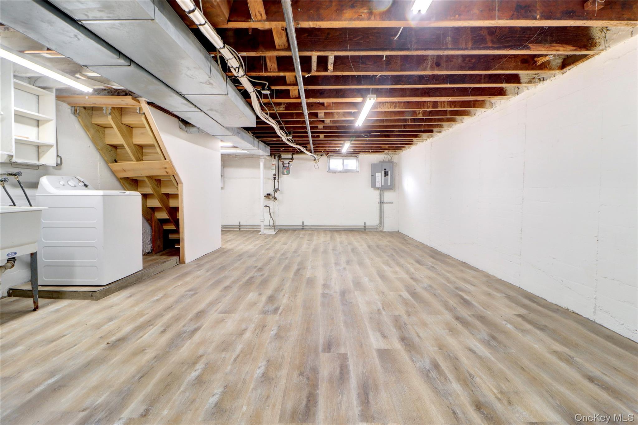 Single Family 159th  Queens, NY 11357, MLS-971593-28