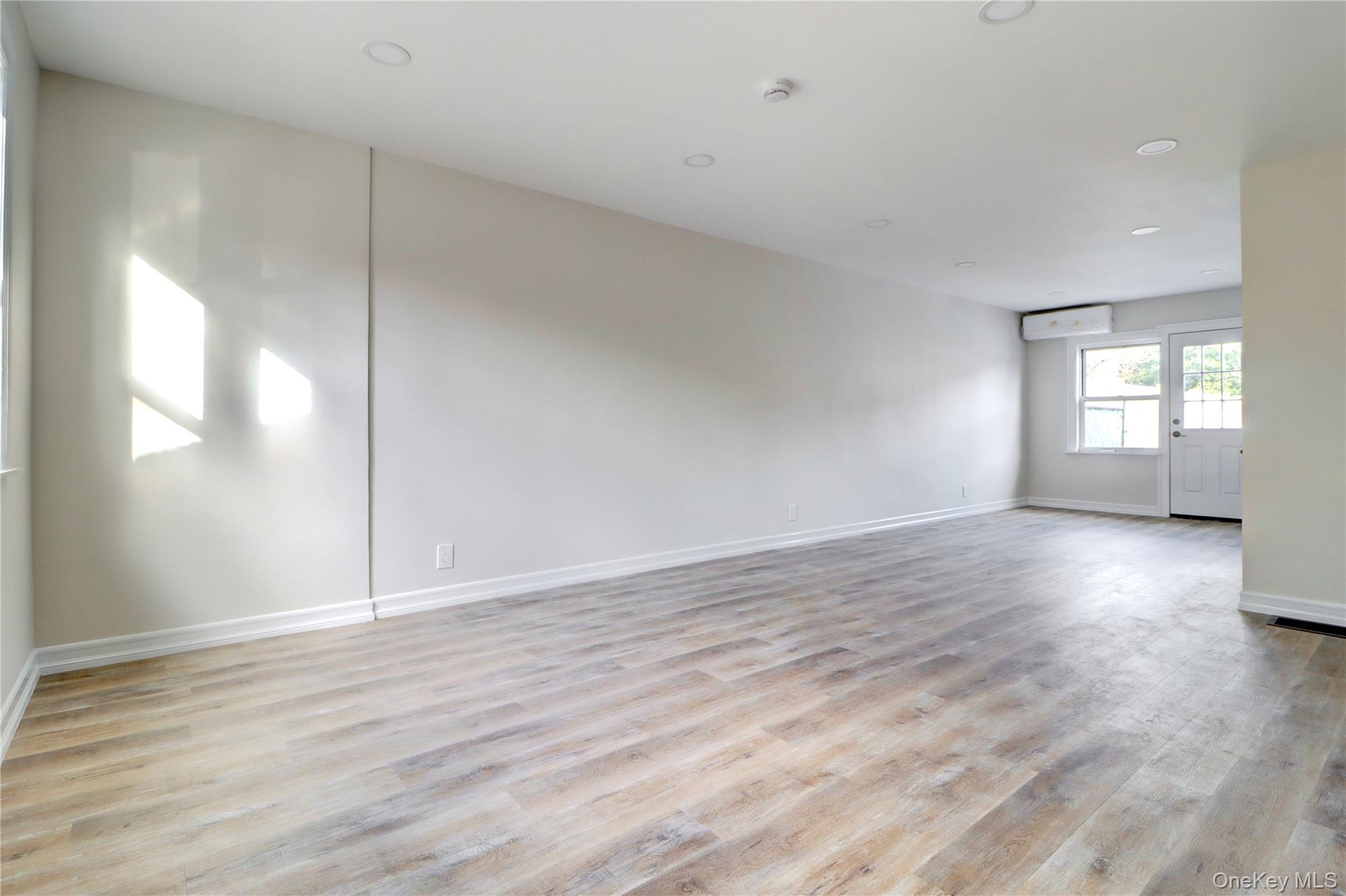 Single Family 159th  Queens, NY 11357, MLS-971593-8