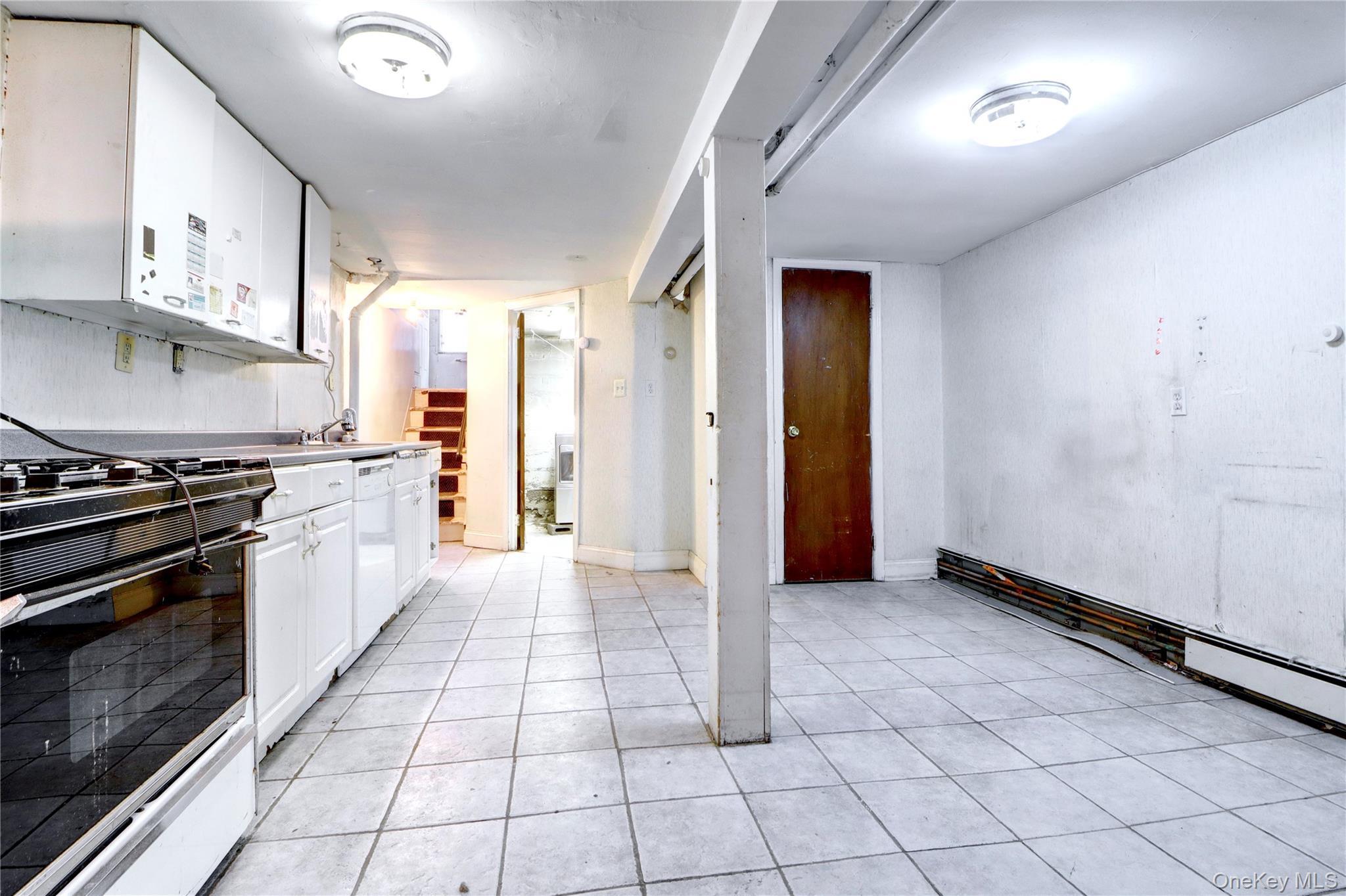 Single Family 69th  Queens, NY 11385, MLS-971596-18