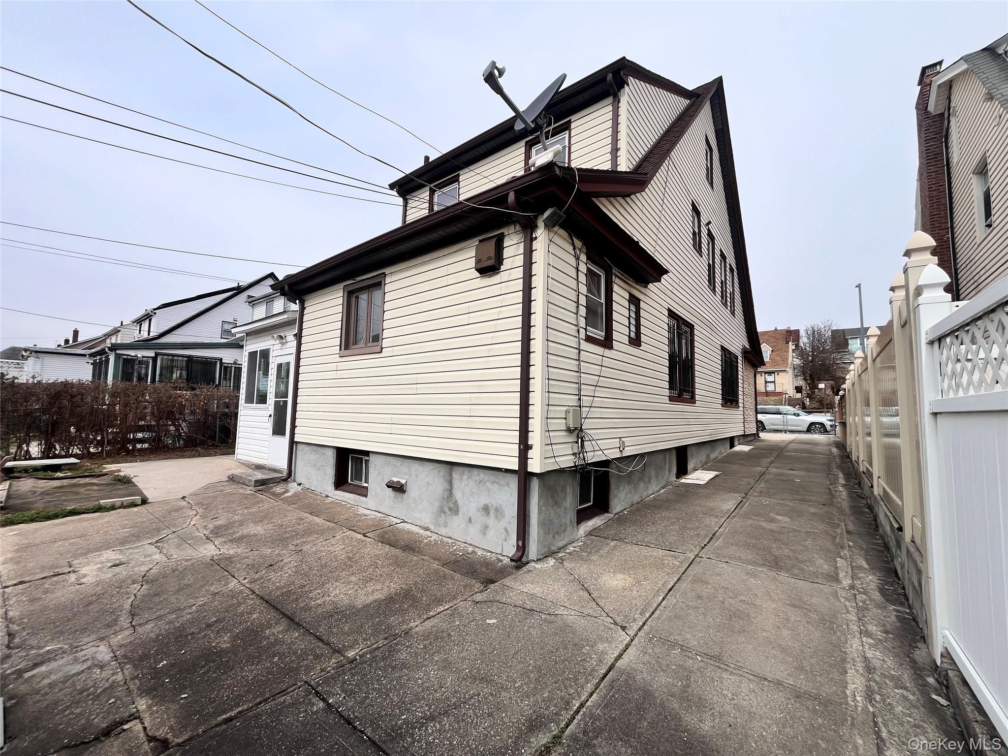 Single Family 87th Road Queens, NY 11432, MLS-971597-6