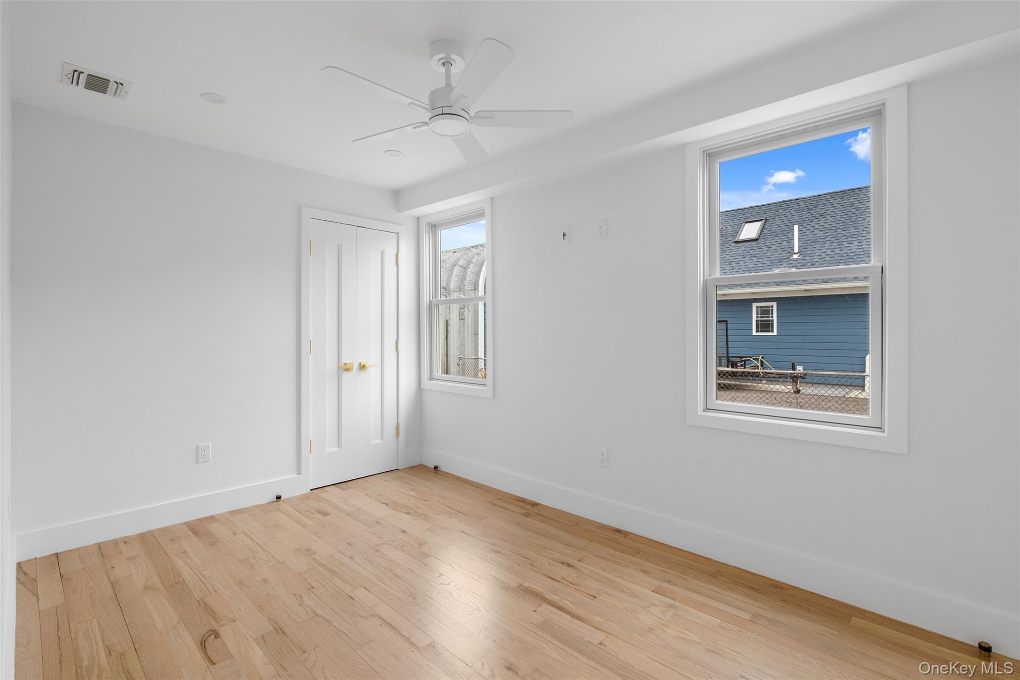 Single Family Kildare  Nassau County, NY 11558, MLS-971606-12