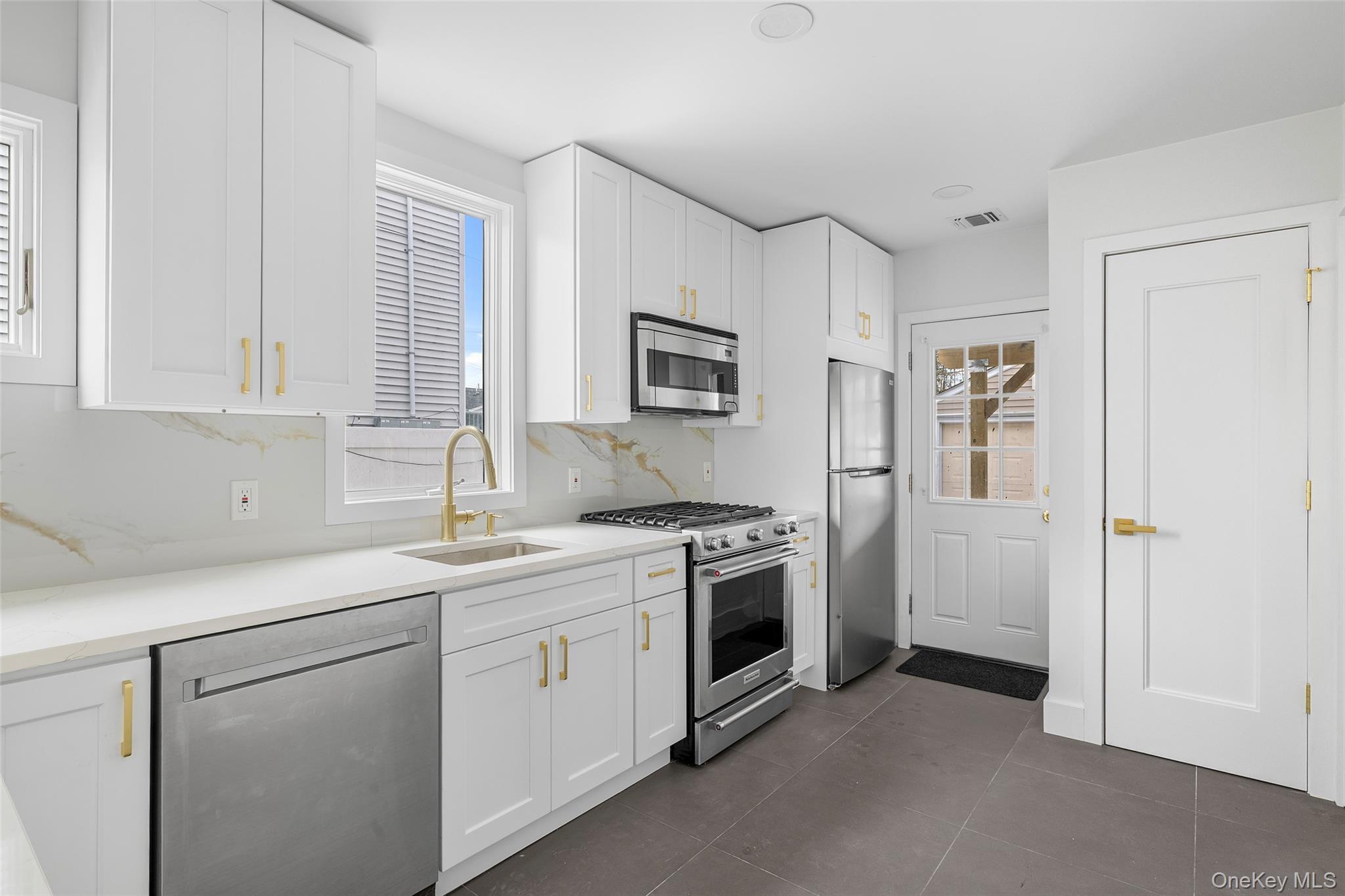 Single Family Kildare  Nassau County, NY 11558, MLS-971606-15