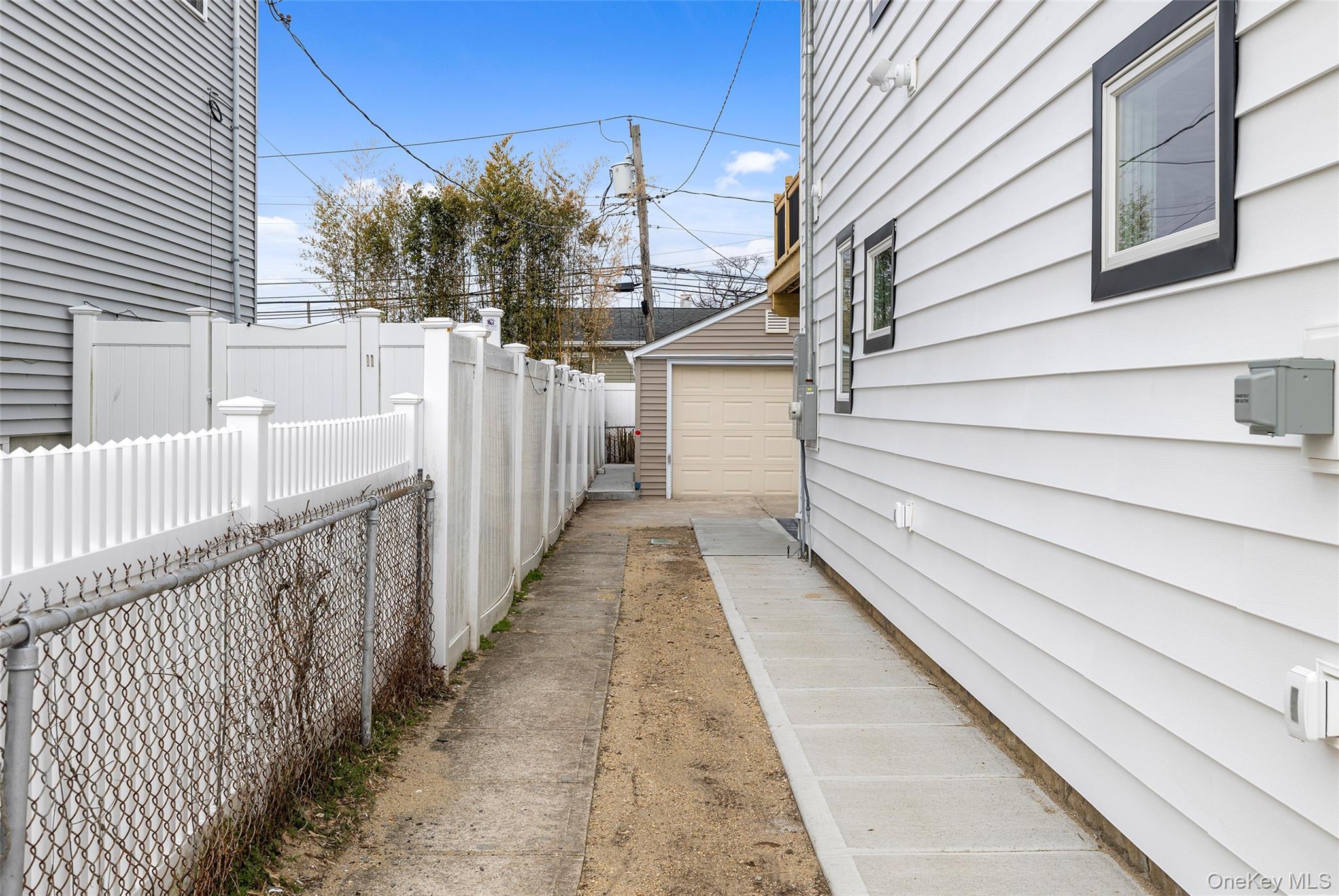 Single Family Kildare  Nassau County, NY 11558, MLS-971606-27