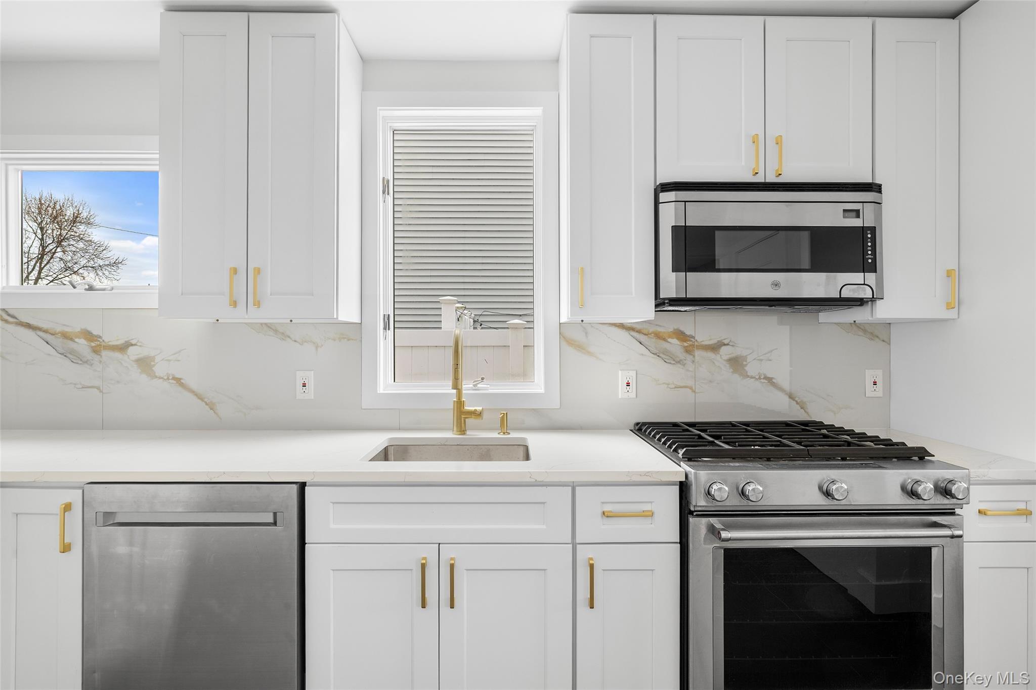 Single Family Kildare  Nassau County, NY 11558, MLS-971606-4