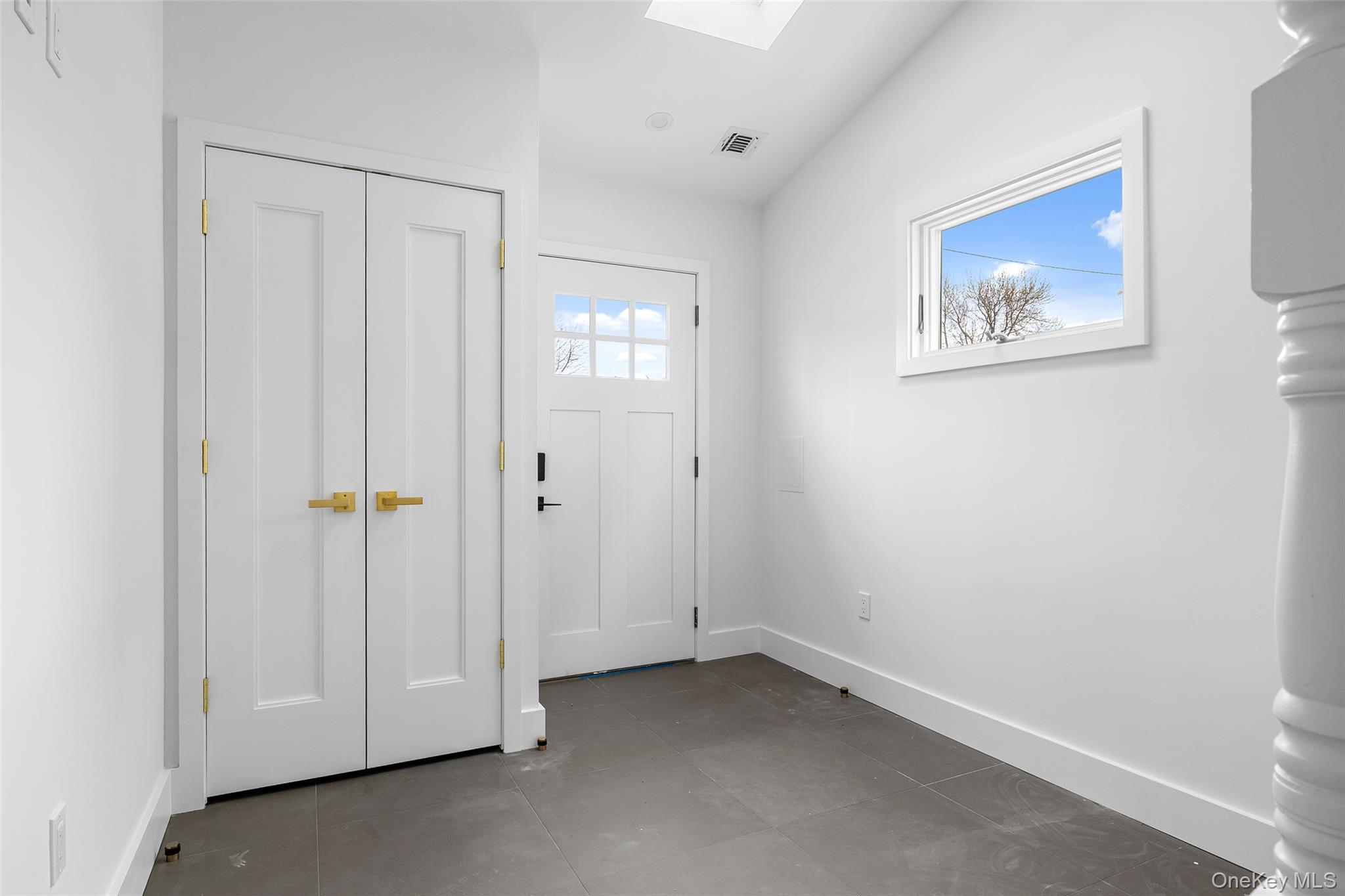 Single Family Kildare  Nassau County, NY 11558, MLS-971606-8