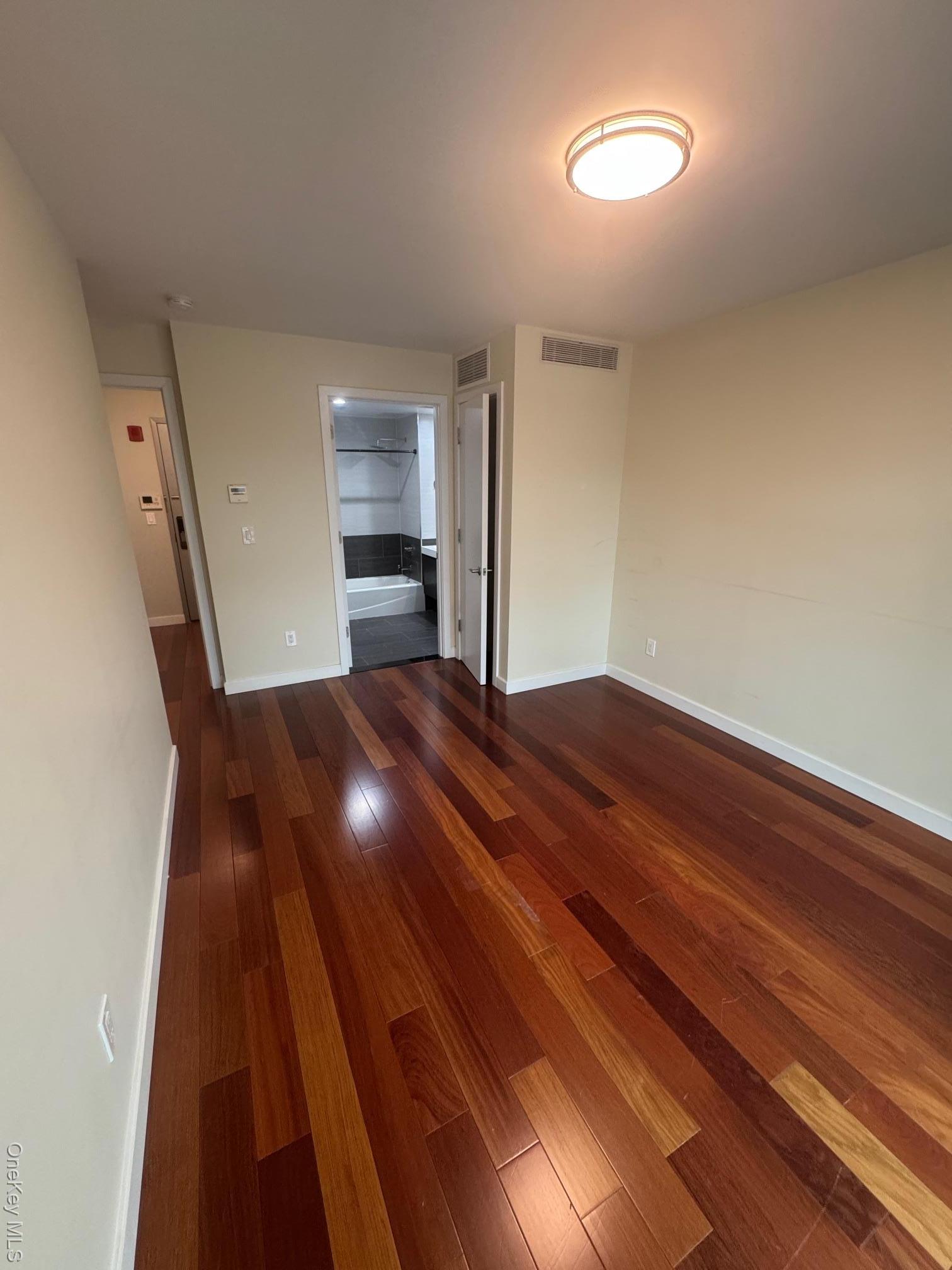 Condo 37th  Queens, NY 11354, MLS-971618-4