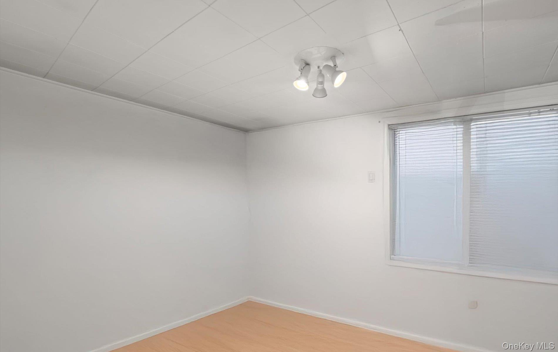 Single Family Old Medford  Suffolk County, NY 11763, MLS-971626-13