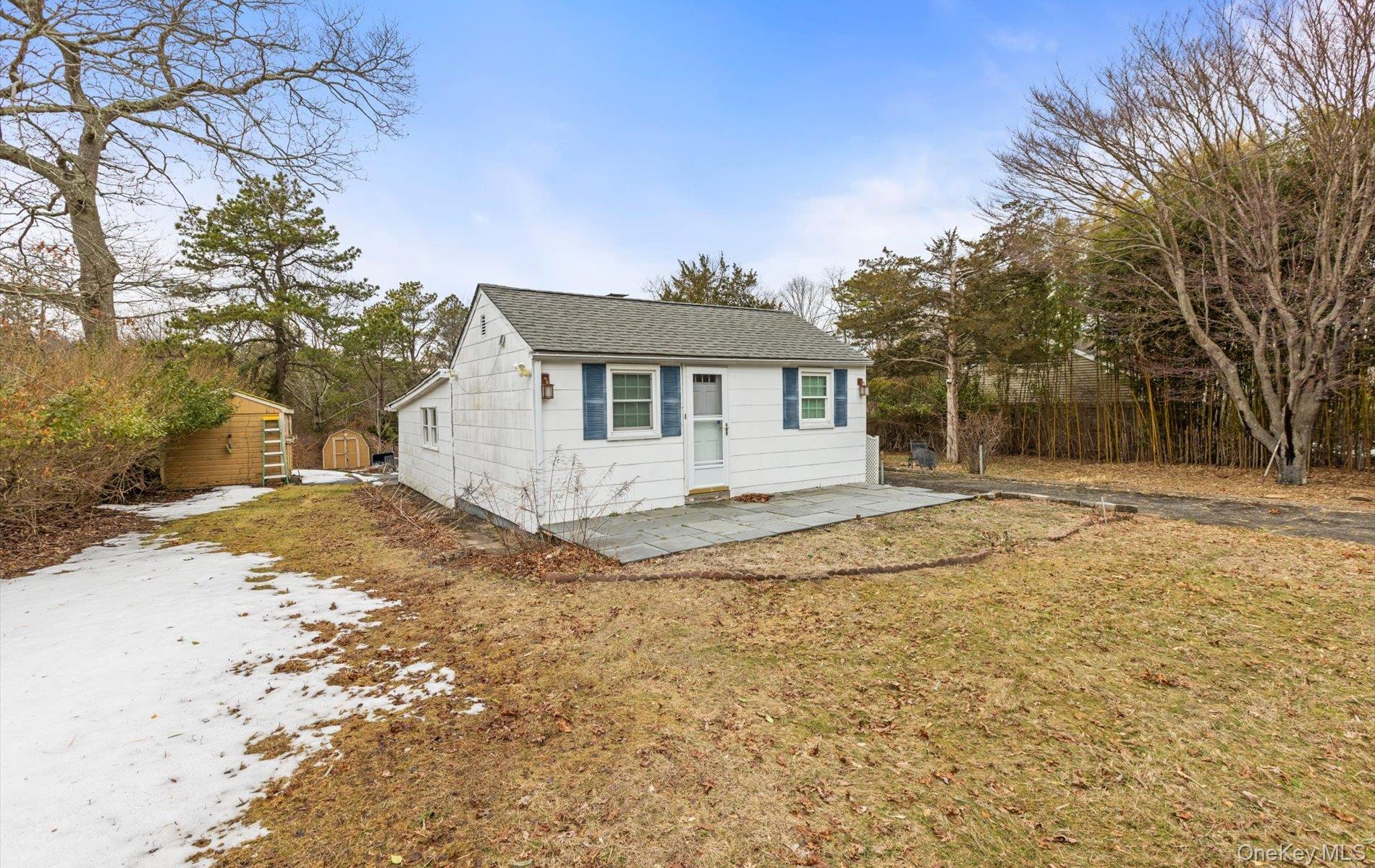 Single Family Old Medford  Suffolk County, NY 11763, MLS-971626-2