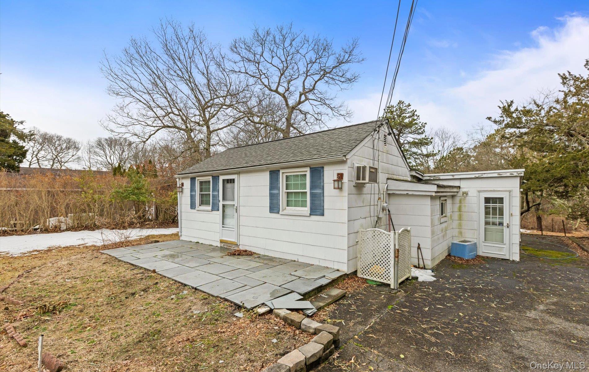 Single Family Old Medford  Suffolk County, NY 11763, MLS-971626-3