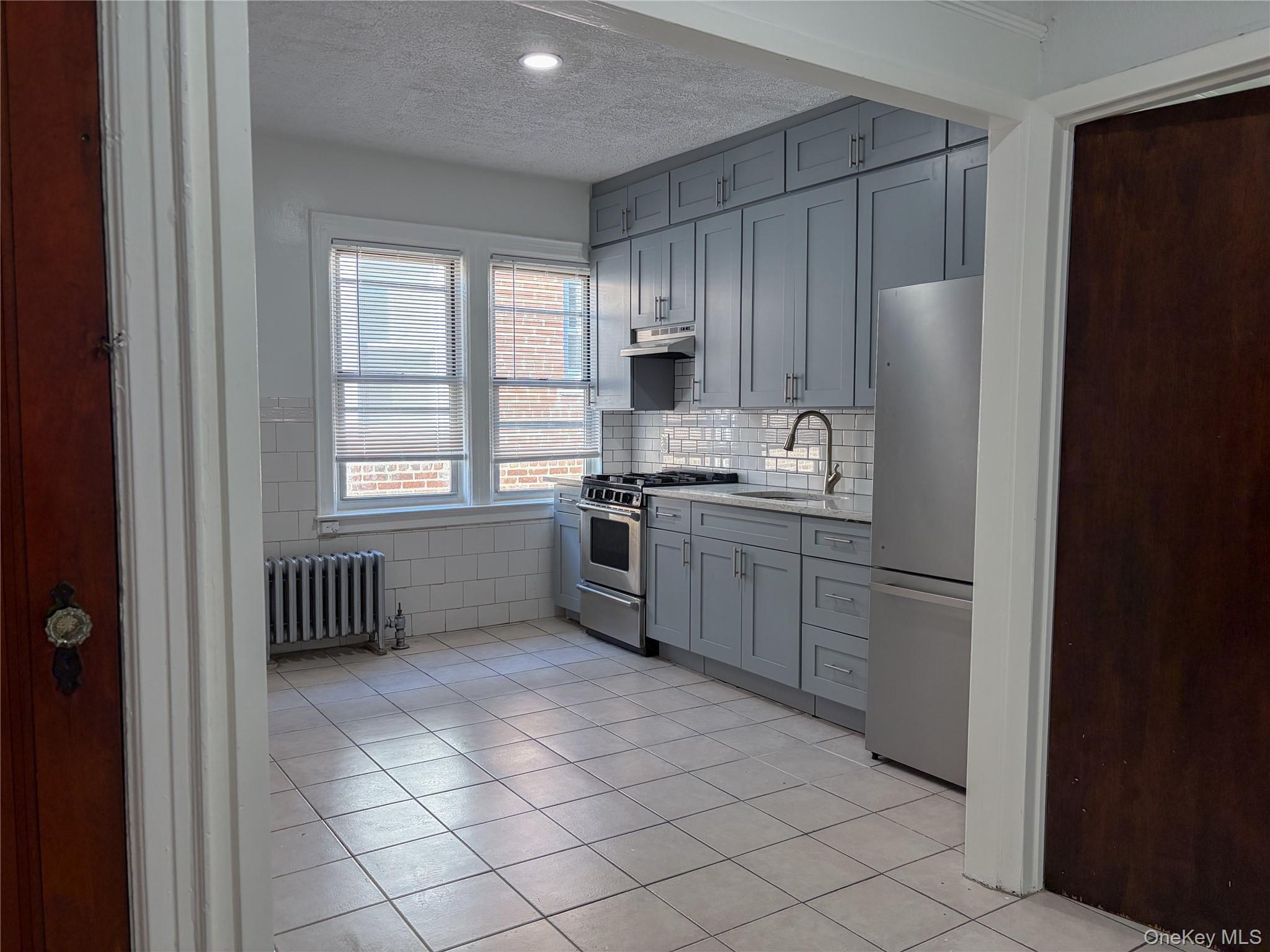 Apartment Coddington  Bronx, NY 10461, MLS-971640-19