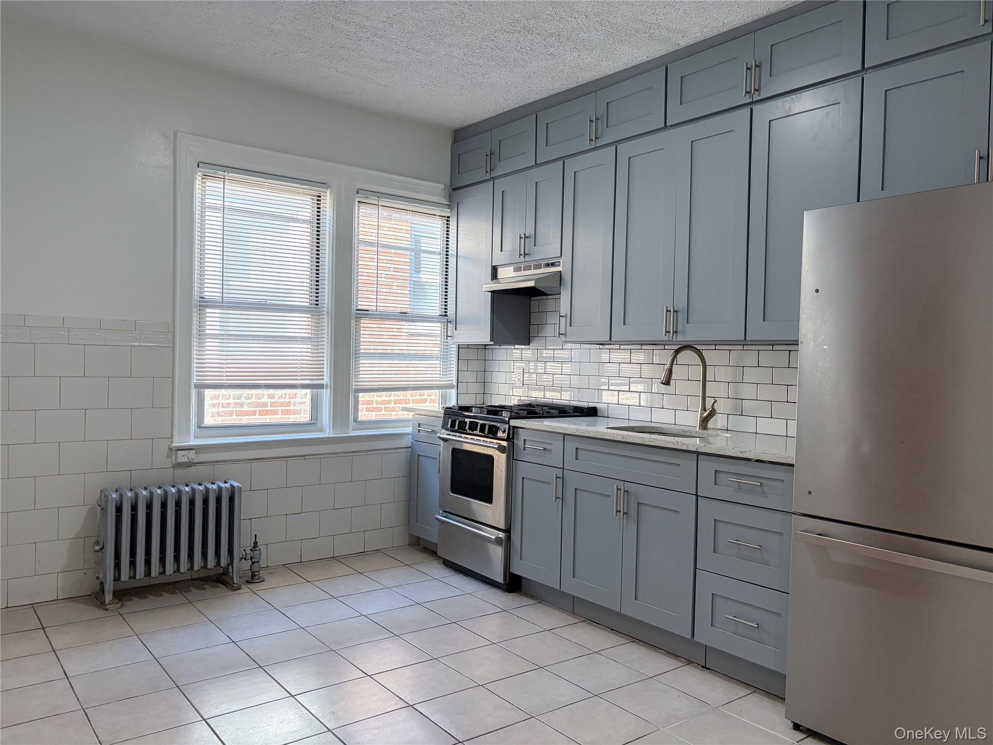Apartment Coddington  Bronx, NY 10461, MLS-971640-20