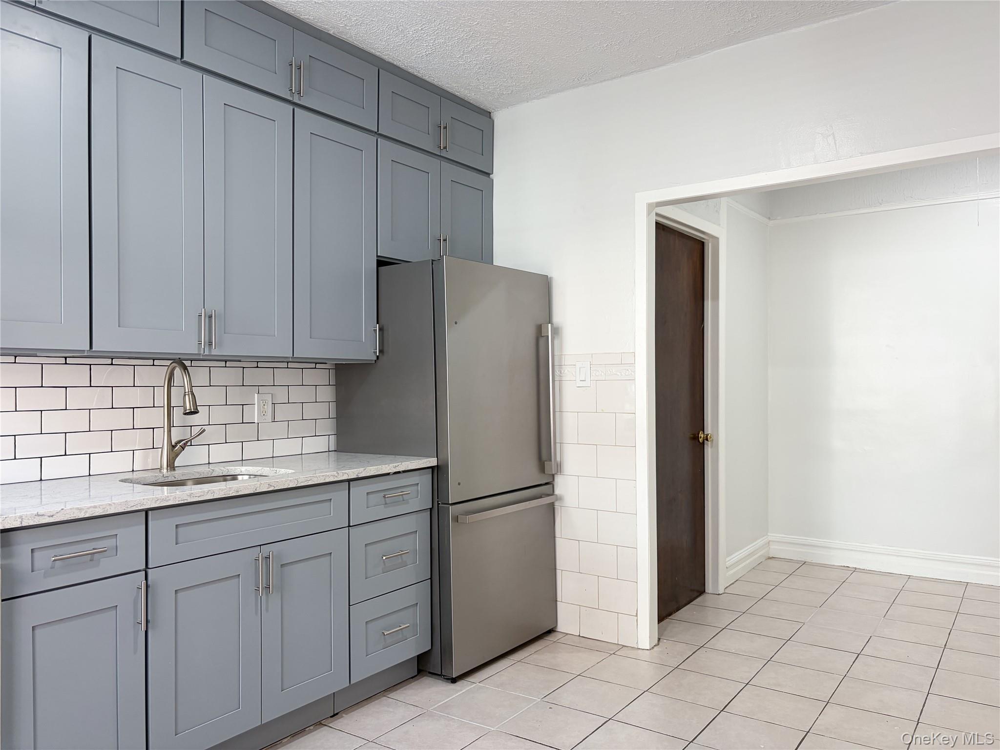 Apartment Coddington  Bronx, NY 10461, MLS-971640-21