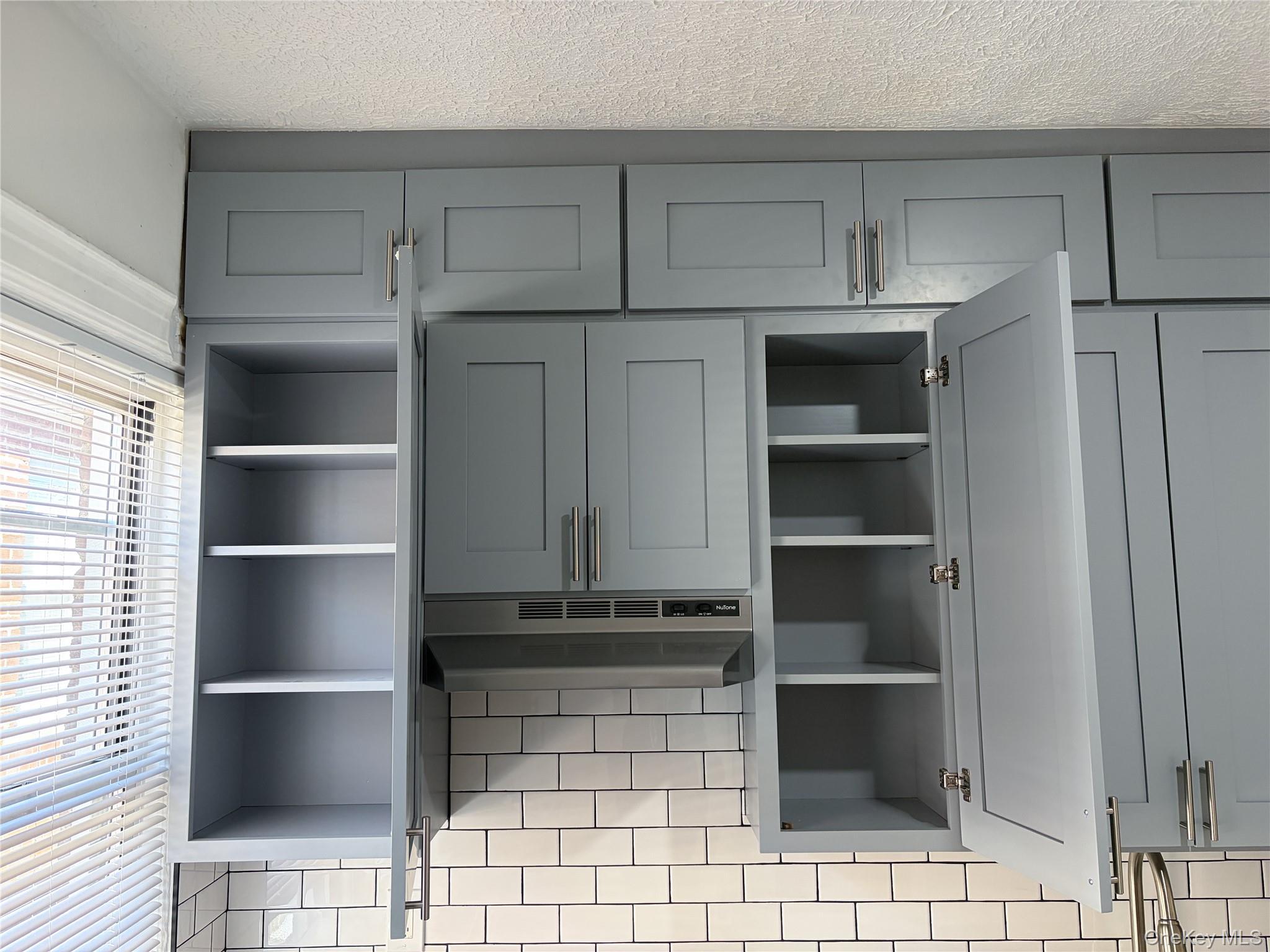 Apartment Coddington  Bronx, NY 10461, MLS-971640-23