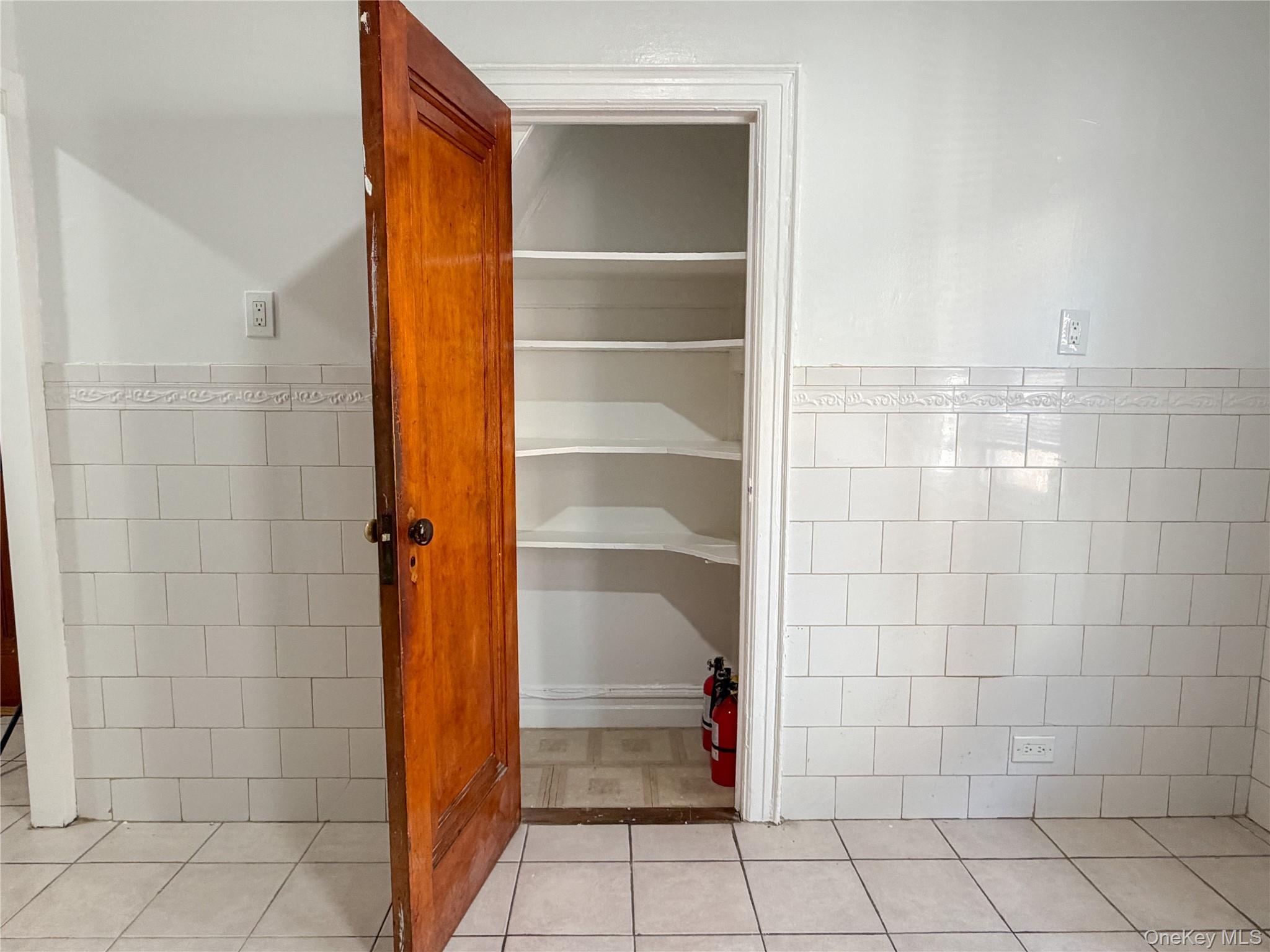 Apartment Coddington  Bronx, NY 10461, MLS-971640-24