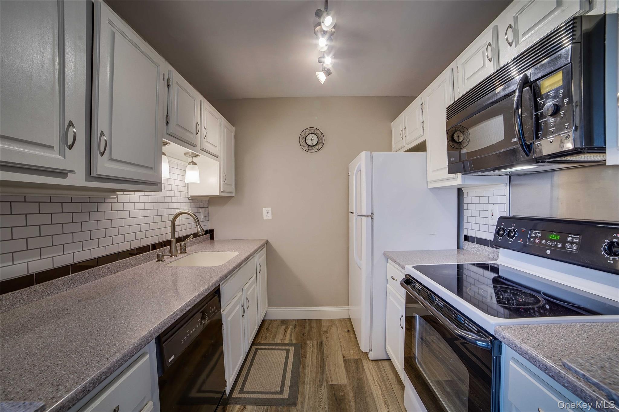 Condo Broadway  Westchester County, NY 10601, MLS-971650-14