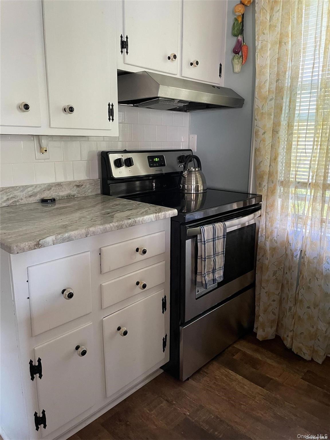 Single Family Neptune  Suffolk County, NY 11778, MLS-971654-26