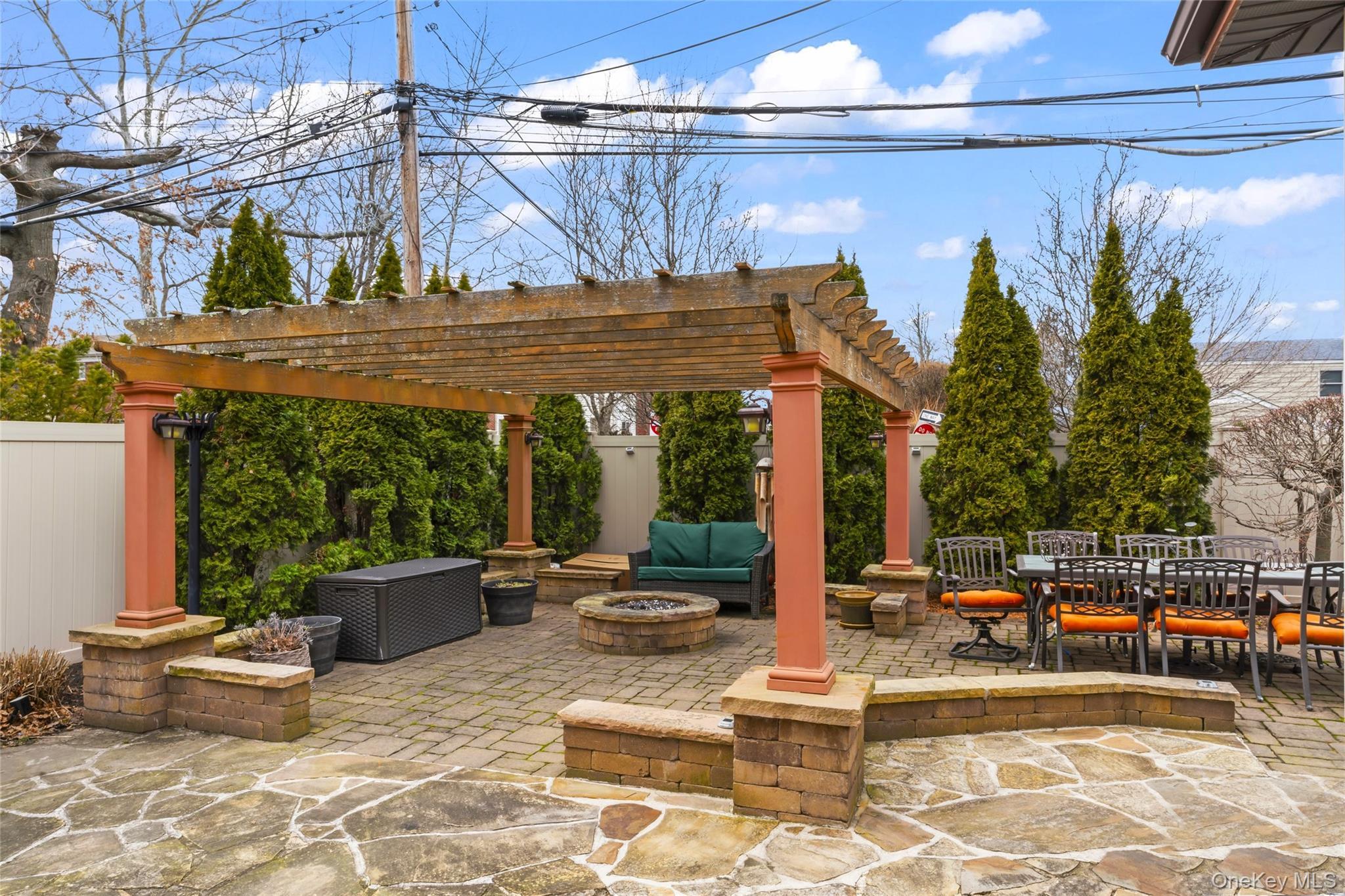Single Family Burnett  Suffolk County, NY 11706, MLS-971694-29