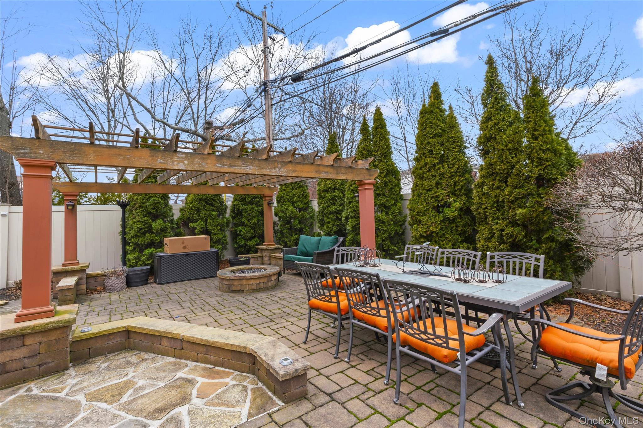 Single Family Burnett  Suffolk County, NY 11706, MLS-971694-30