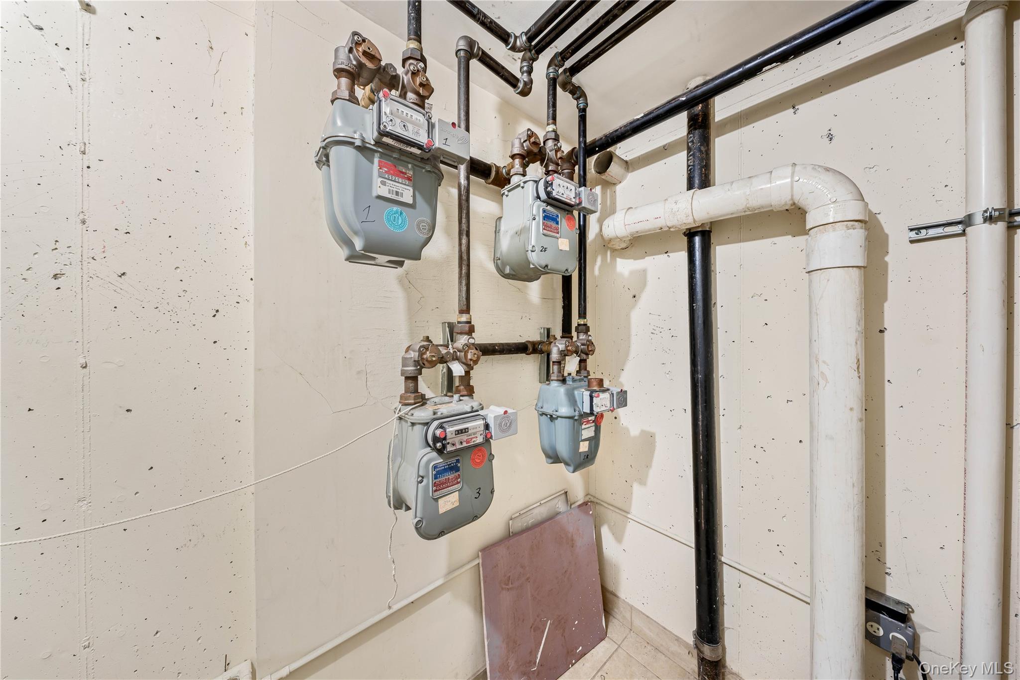 Single Family 10th  Queens, NY 11106, MLS-971711-10