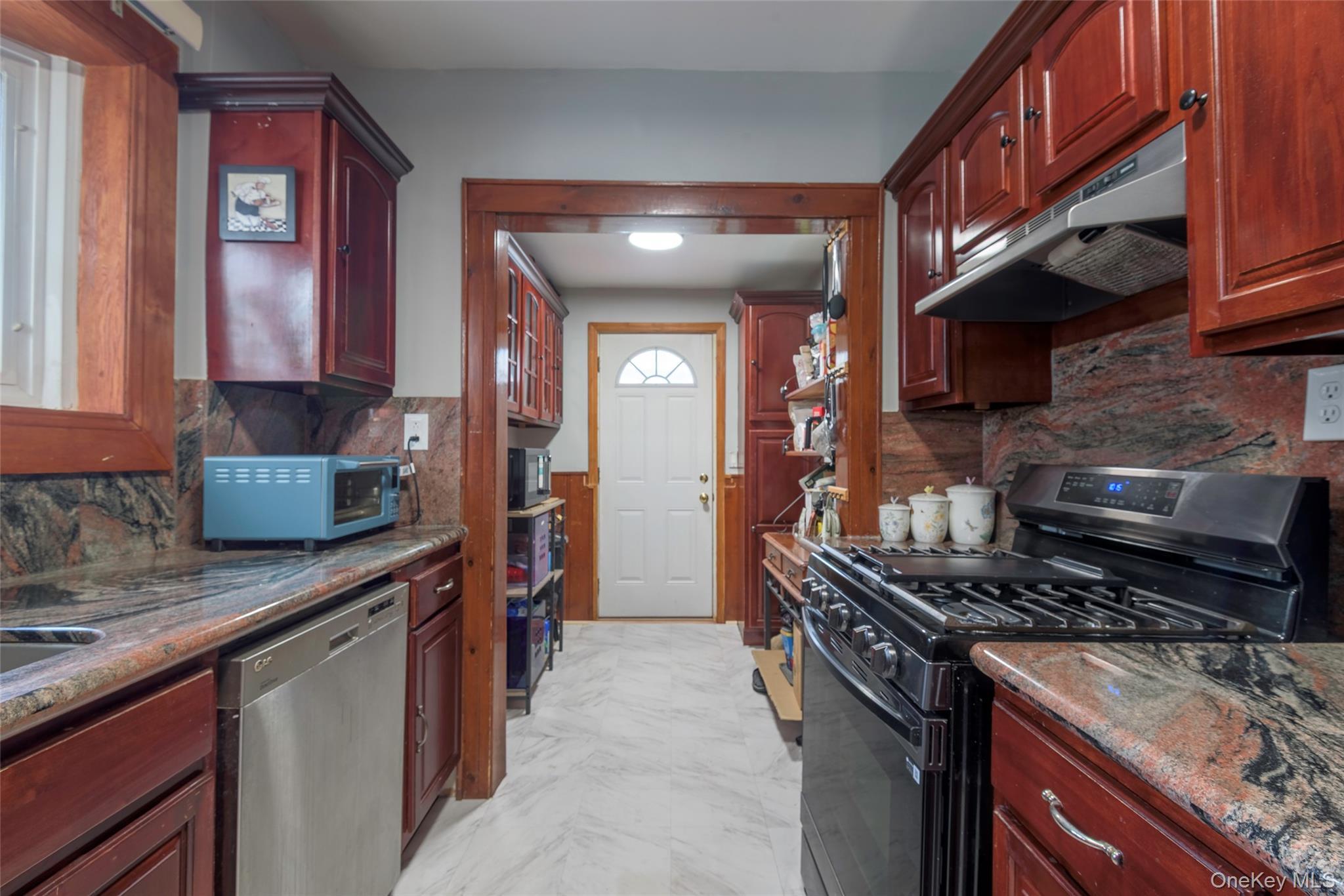 Single Family 88th  Queens, NY 11427, MLS-971718-10