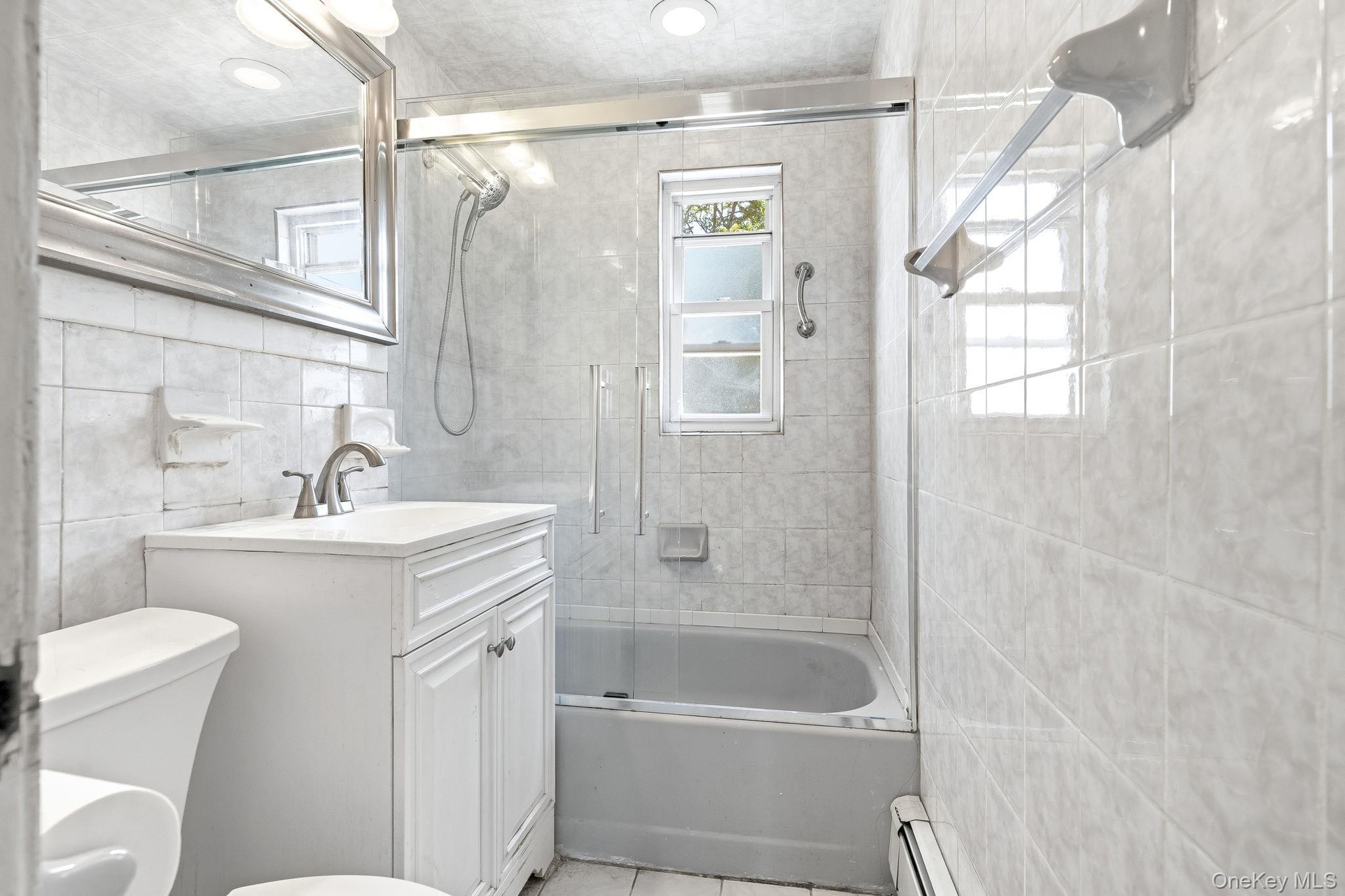 Single Family Delancey Place  Bronx, NY 10462, MLS-971742-15