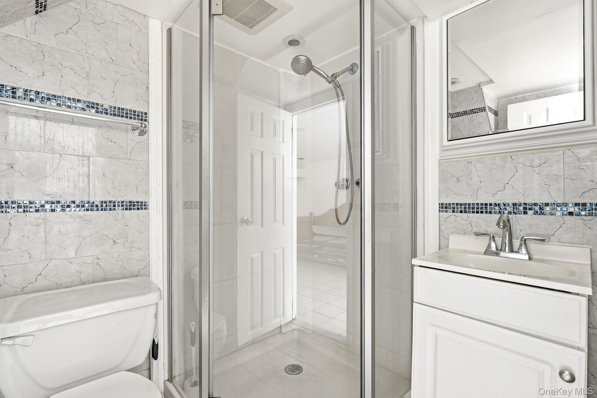 Single Family Delancey Place  Bronx, NY 10462, MLS-971742-22