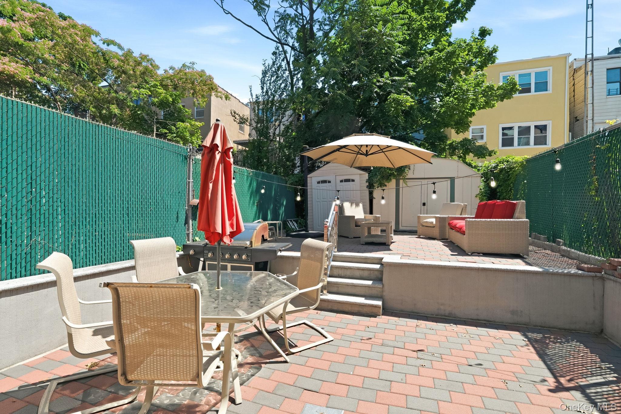 Single Family Delancey Place  Bronx, NY 10462, MLS-971742-25