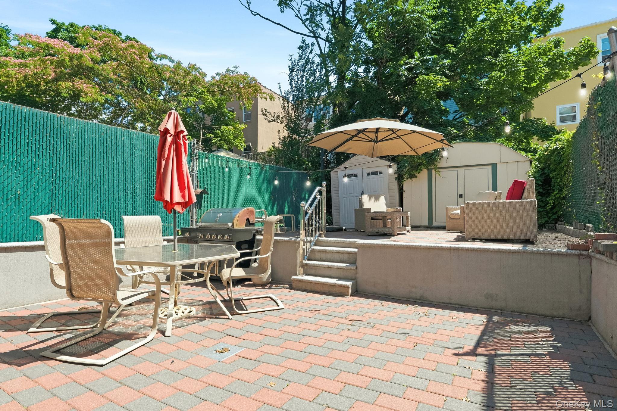 Single Family Delancey Place  Bronx, NY 10462, MLS-971742-32