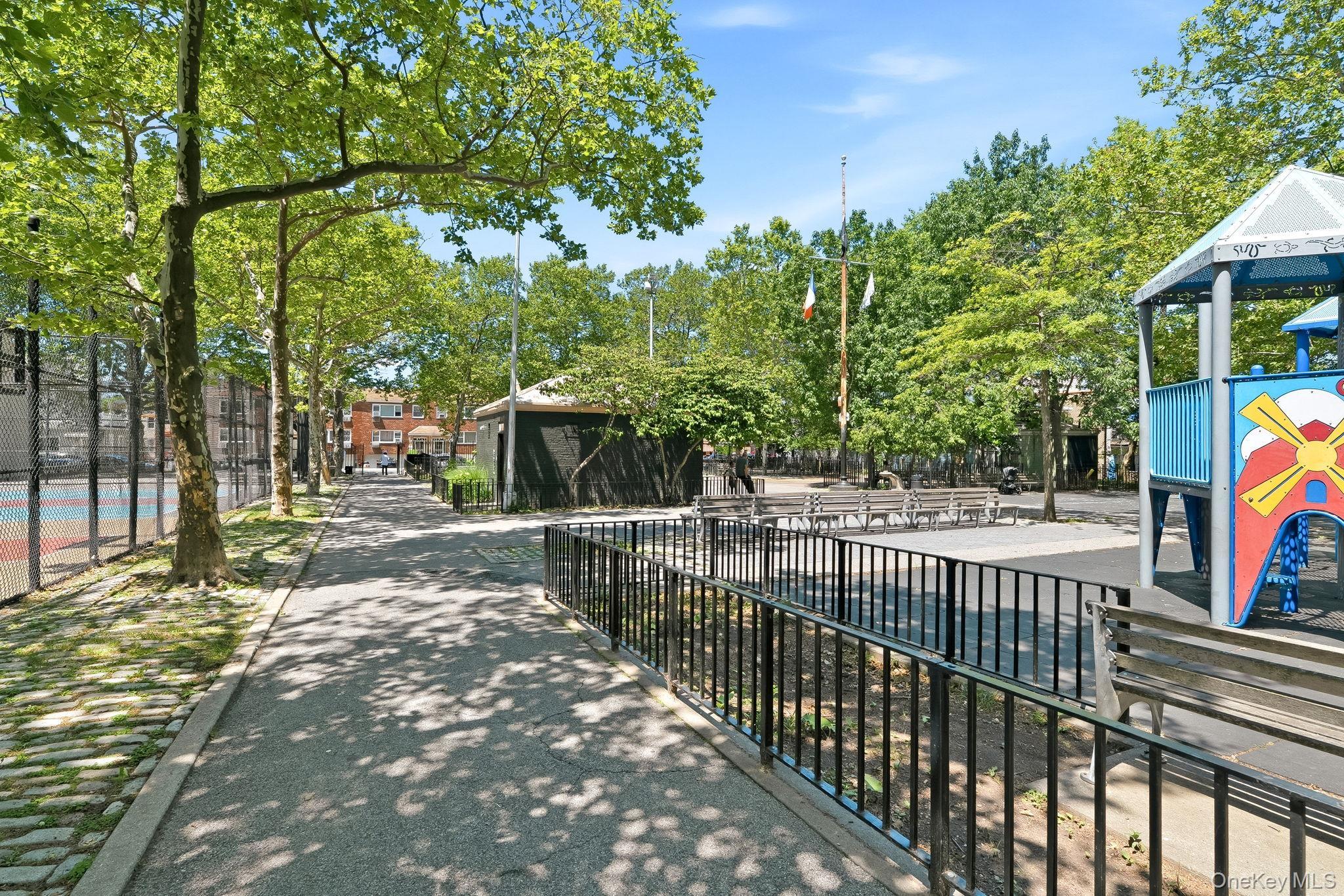 Single Family Delancey Place  Bronx, NY 10462, MLS-971742-33