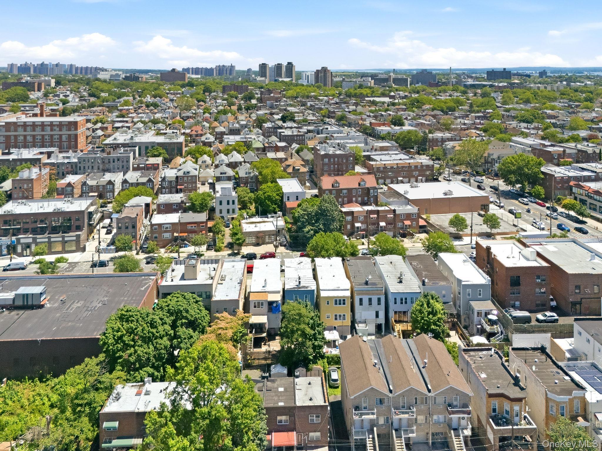 Single Family Delancey Place  Bronx, NY 10462, MLS-971742-40