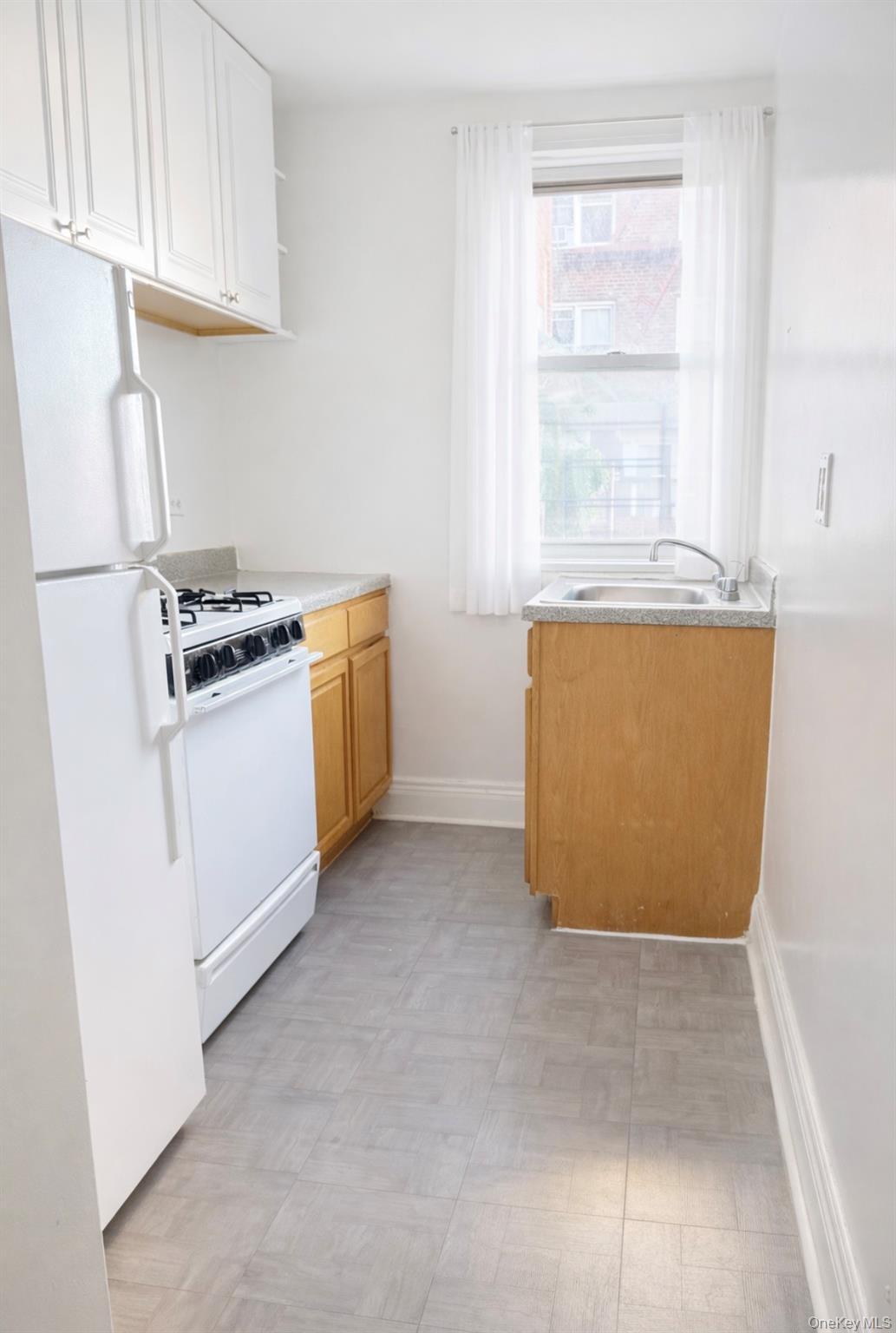 Coop Cruger Ave.  Bronx, NY 10467, MLS-971761-5