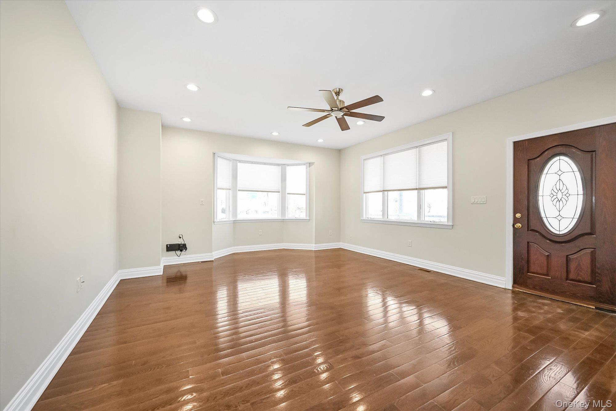 Single Family 35th Queens, NY 11361, MLS-971779-2