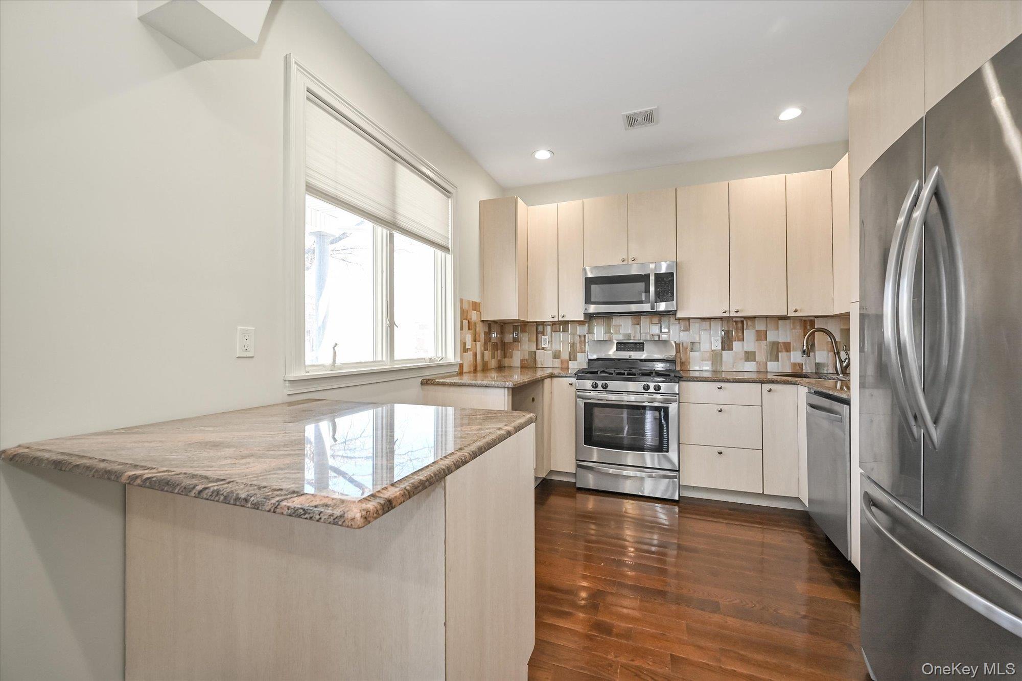 Single Family 35th Queens, NY 11361, MLS-971779-4