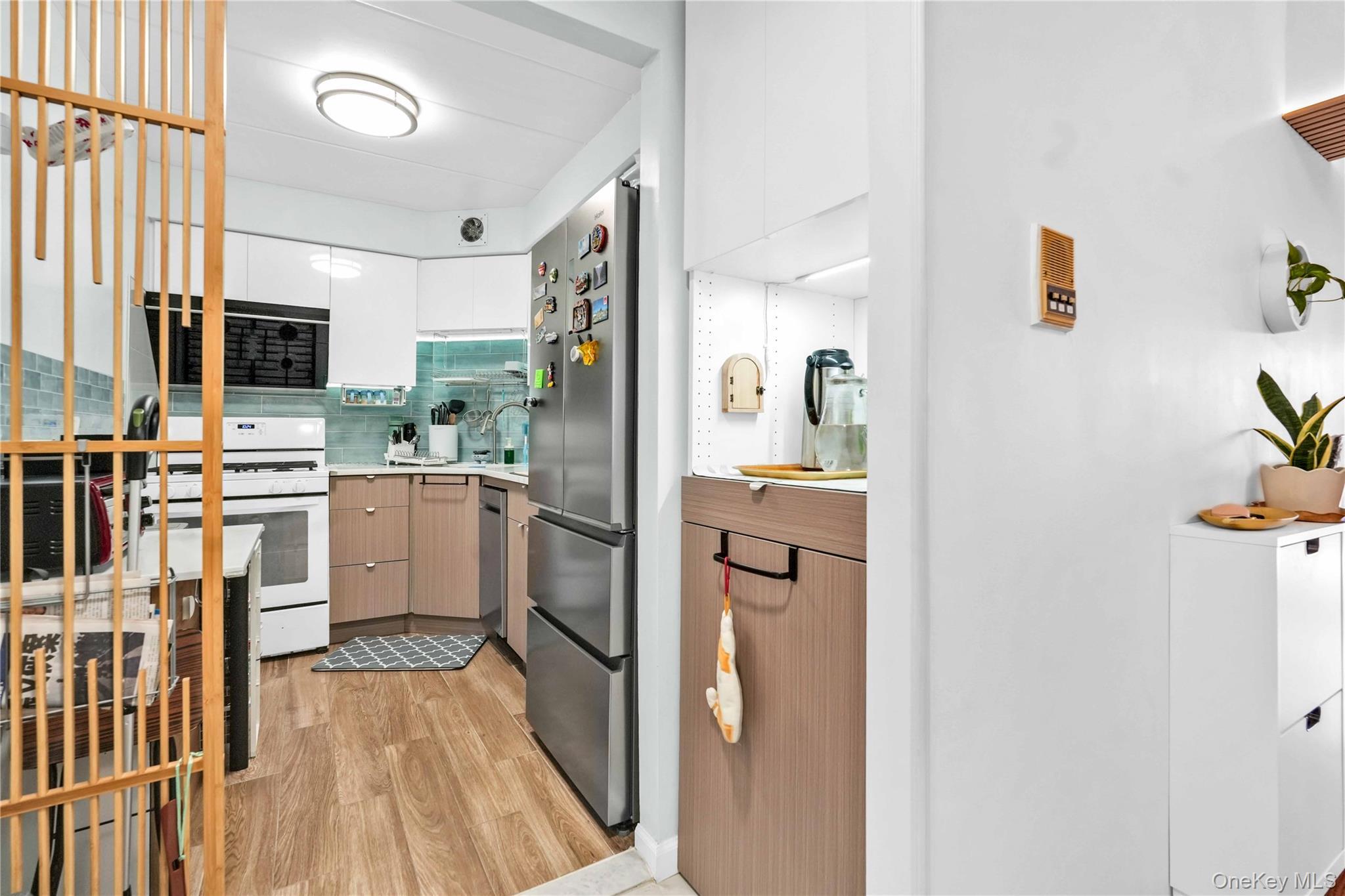 Condo 35th  Queens, NY 11354, MLS-971780-10