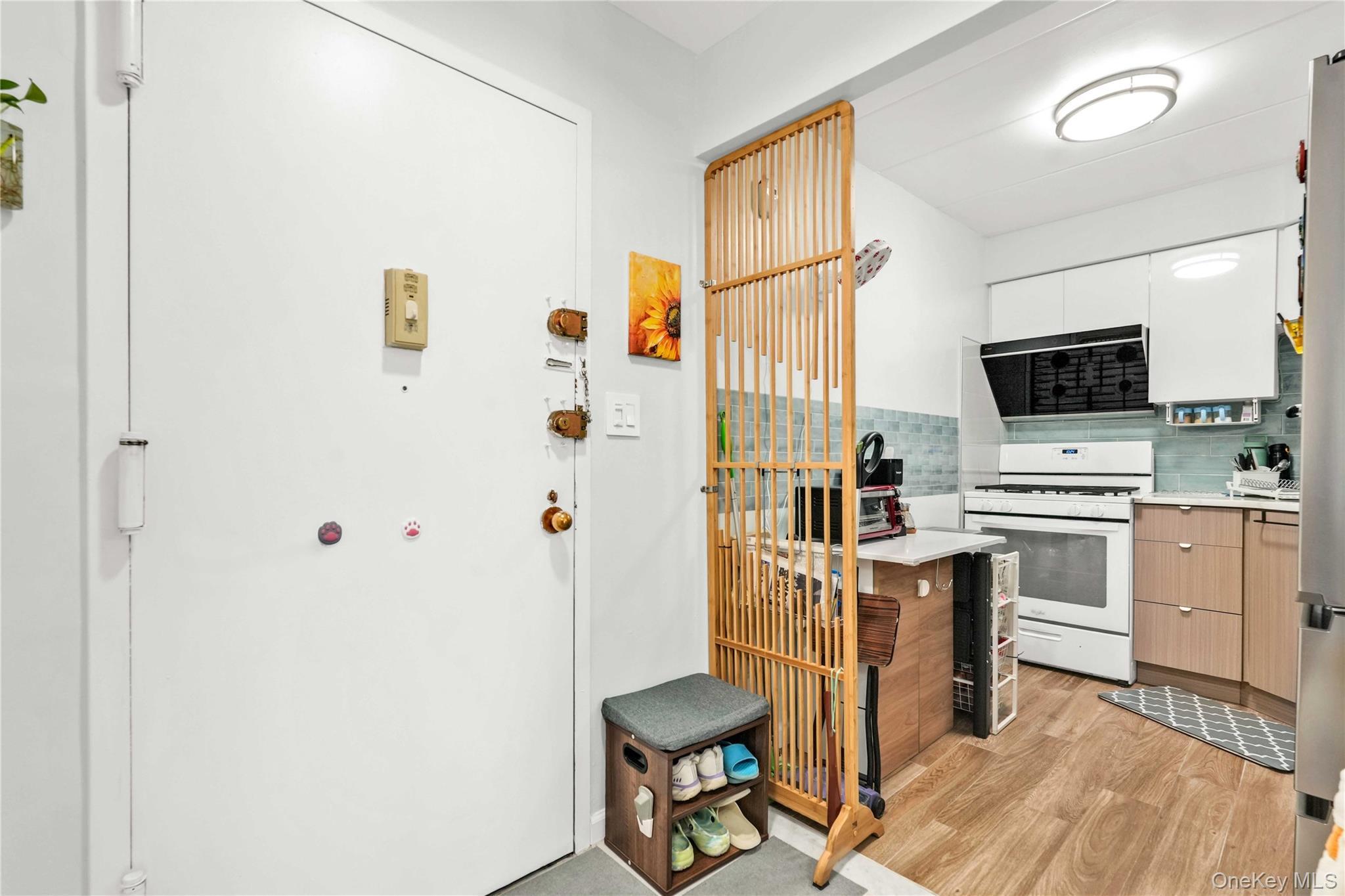 Condo 35th  Queens, NY 11354, MLS-971780-11