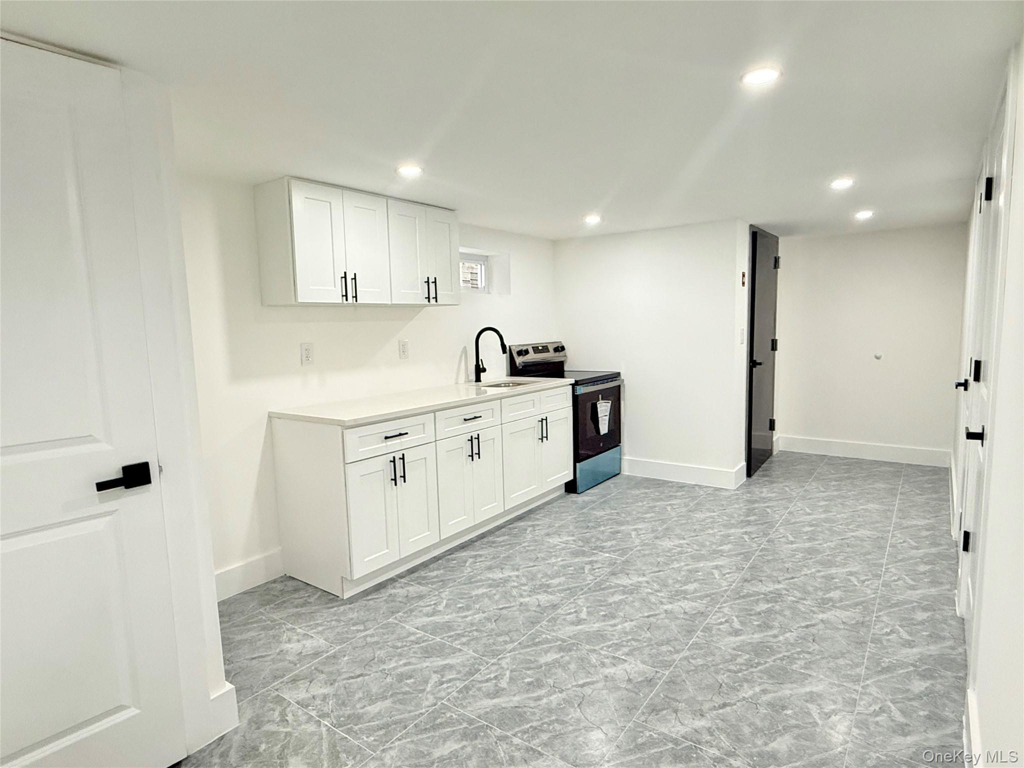 Single Family Milburn  Queens, NY 11413, MLS-971824-15