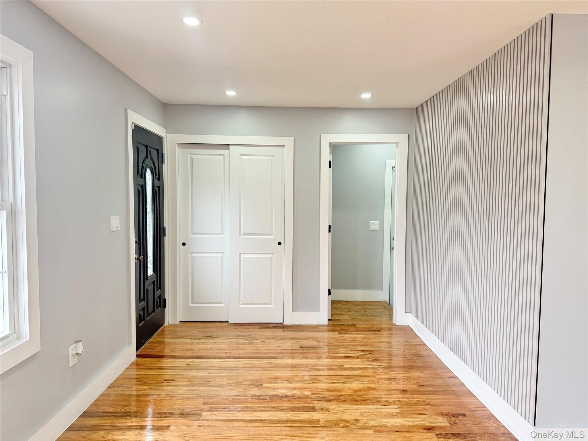 Single Family Milburn  Queens, NY 11413, MLS-971824-4