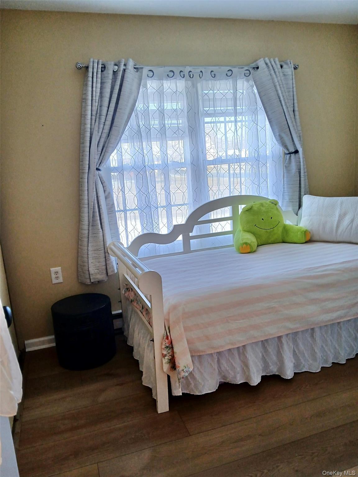 Condo Aylesbury  Suffolk County, NY 11961, MLS-971851-13