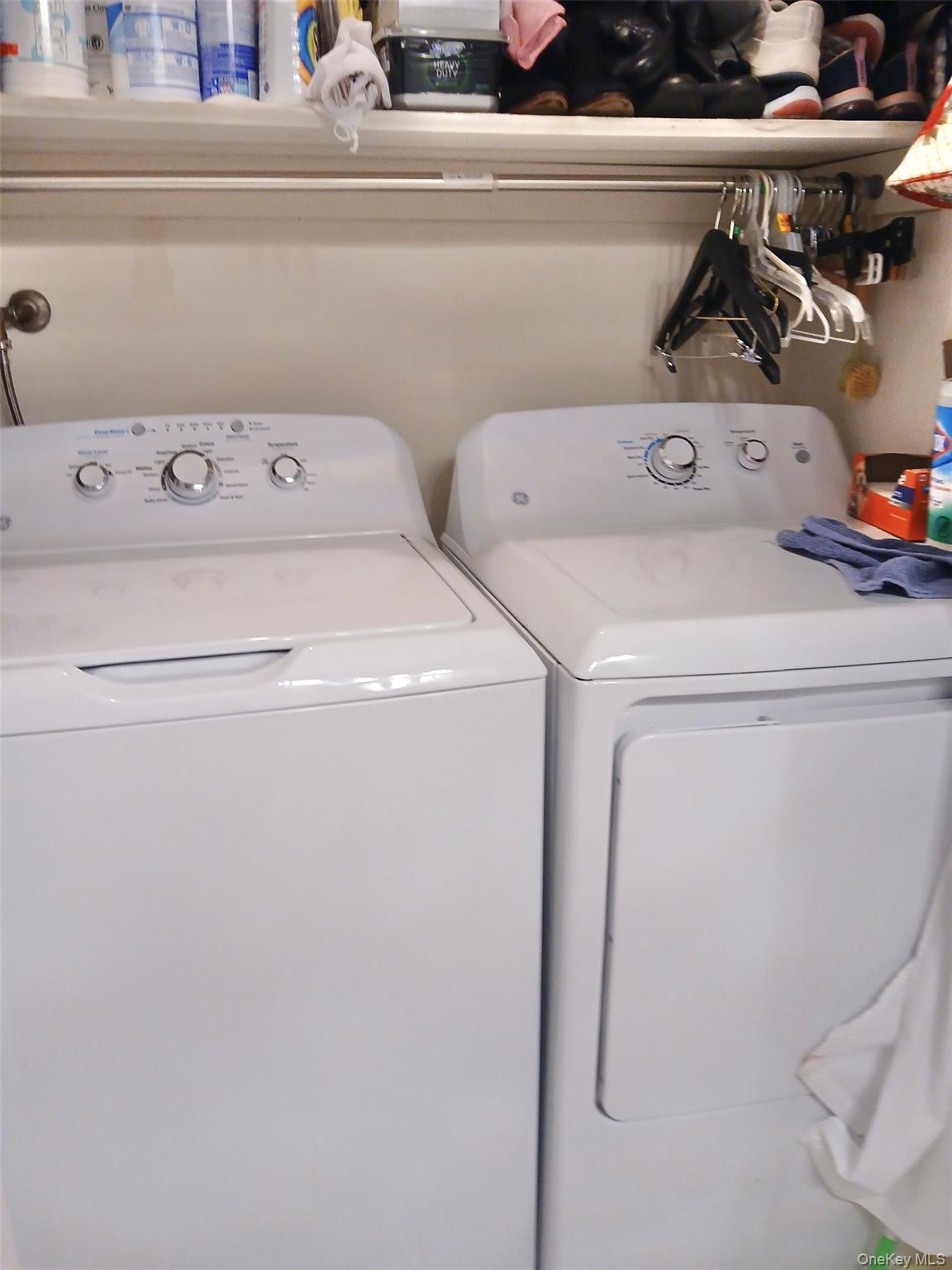 Condo Aylesbury  Suffolk County, NY 11961, MLS-971851-15