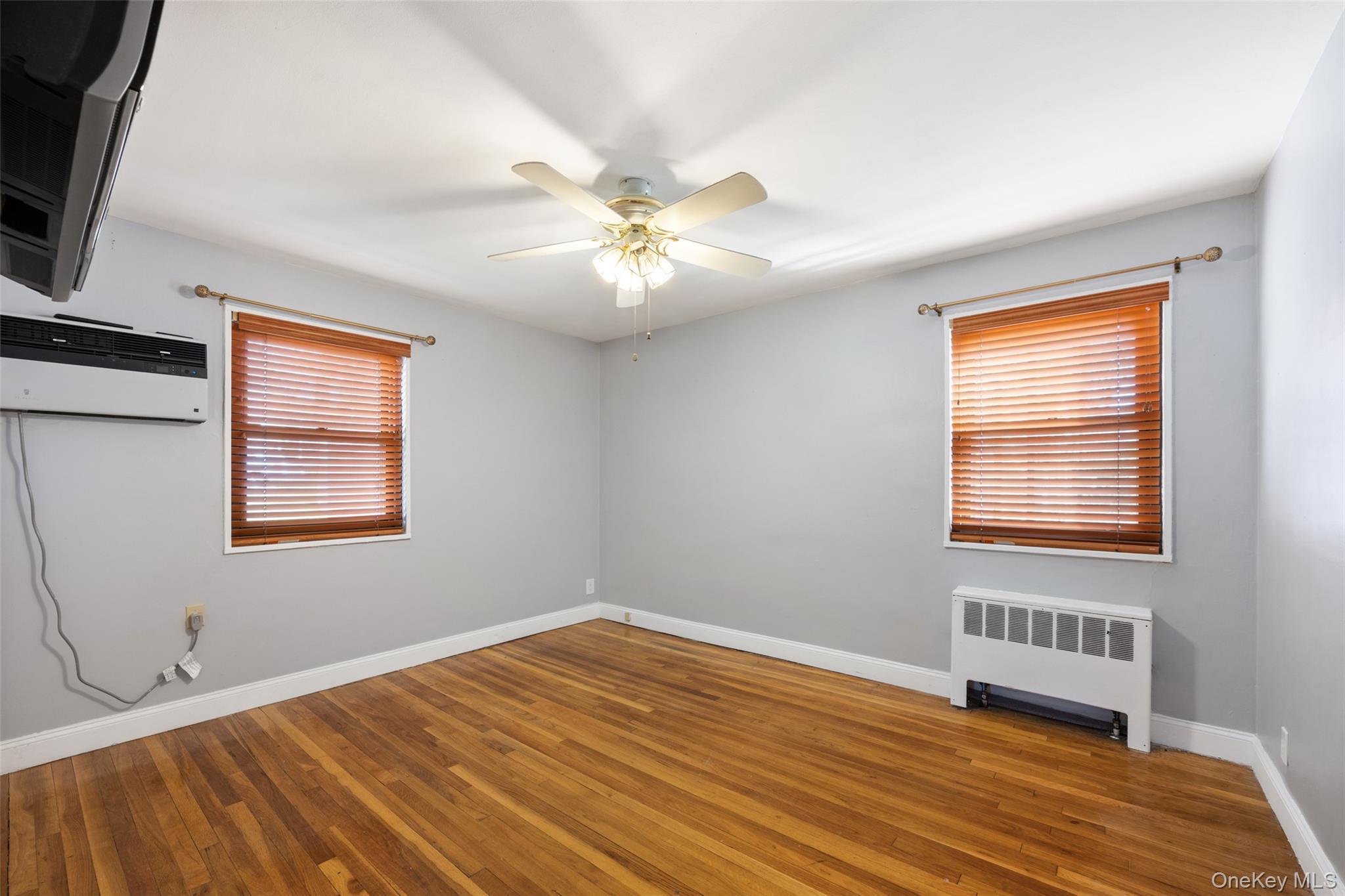 Coop 57th  Queens, NY 11362, MLS-971852-10