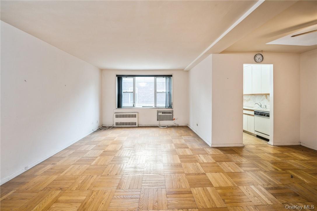 Coop Riverdale  Bronx, NY 10471, MLS-971858-3