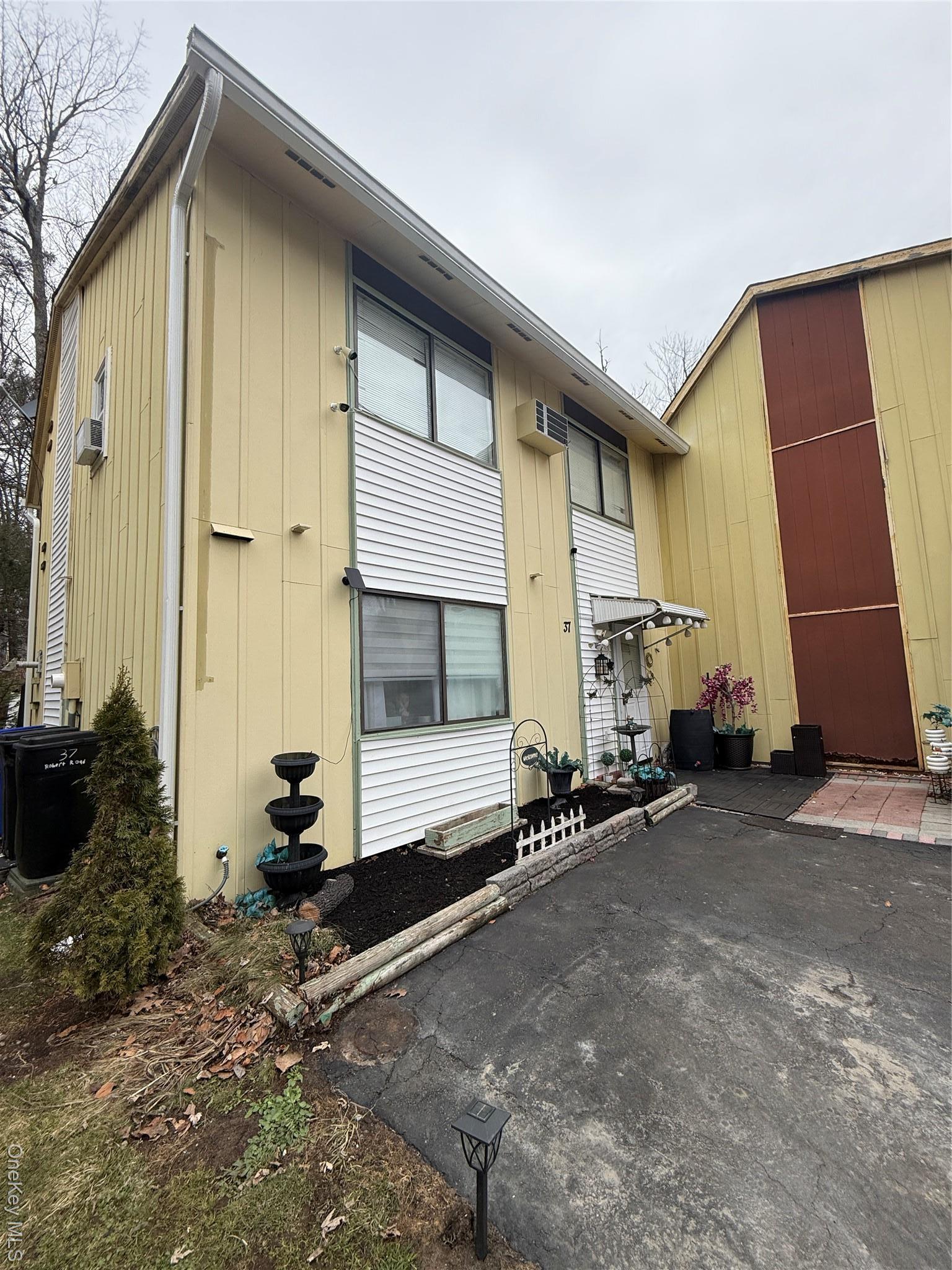 Single Family Robert  Sullivan County, NY 12751, MLS-971860-4