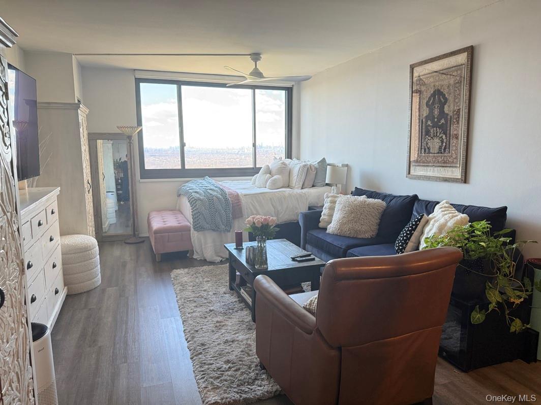 Coop Grand Central  Queens, NY 11005, MLS-971882-3