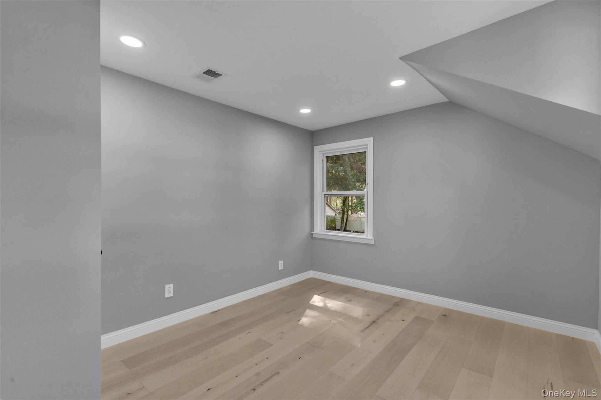 Single Family Locust  Westchester County, NY 10598, MLS-971905-10