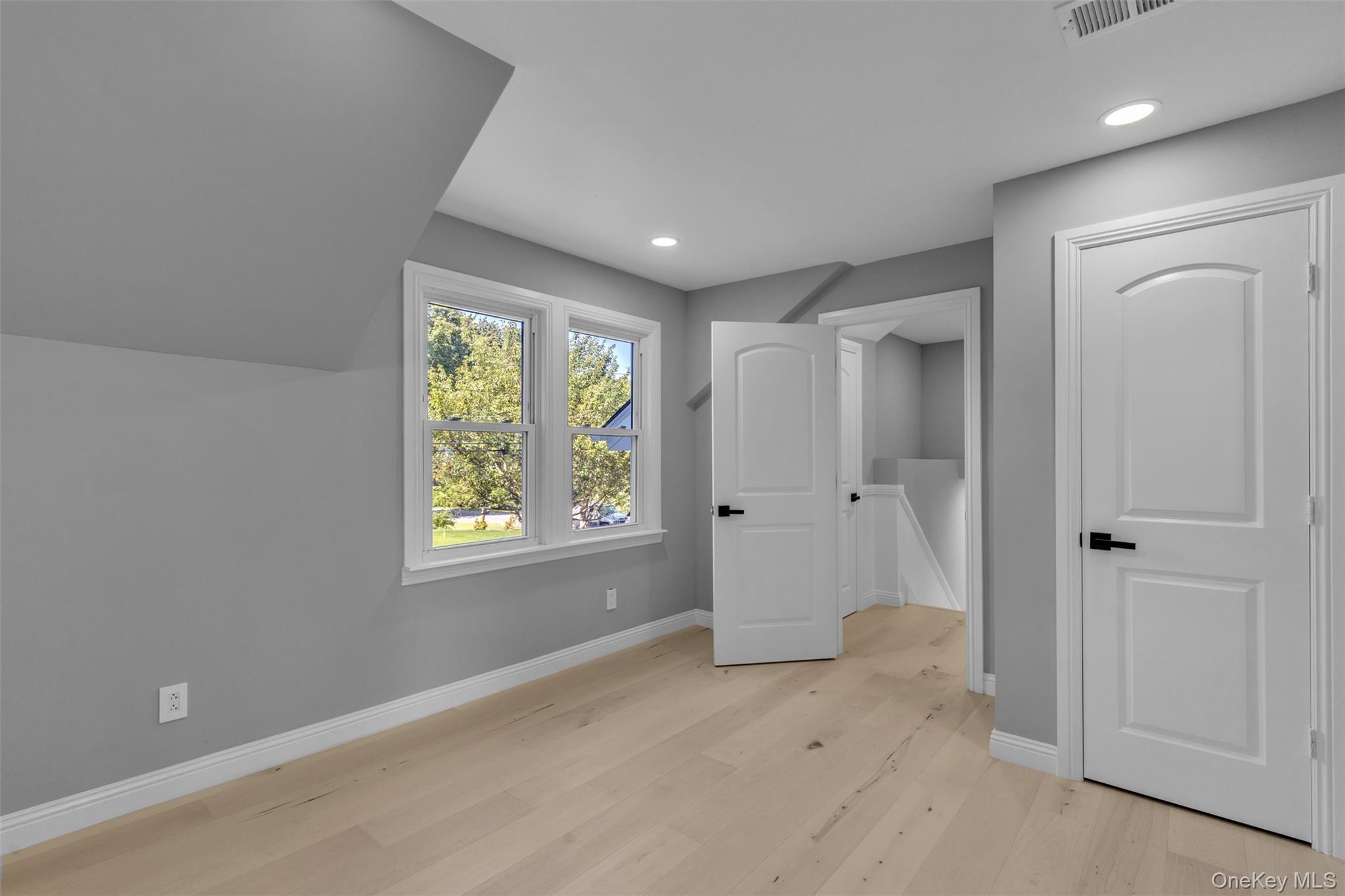 Single Family Locust  Westchester County, NY 10598, MLS-971905-11