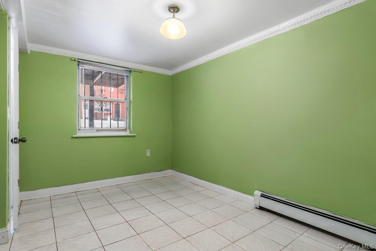 Single Family Colden  Bronx, NY 10469, MLS-971946-18
