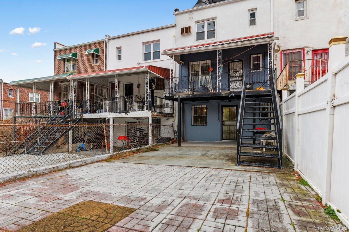 Single Family Colden  Bronx, NY 10469, MLS-971946-21