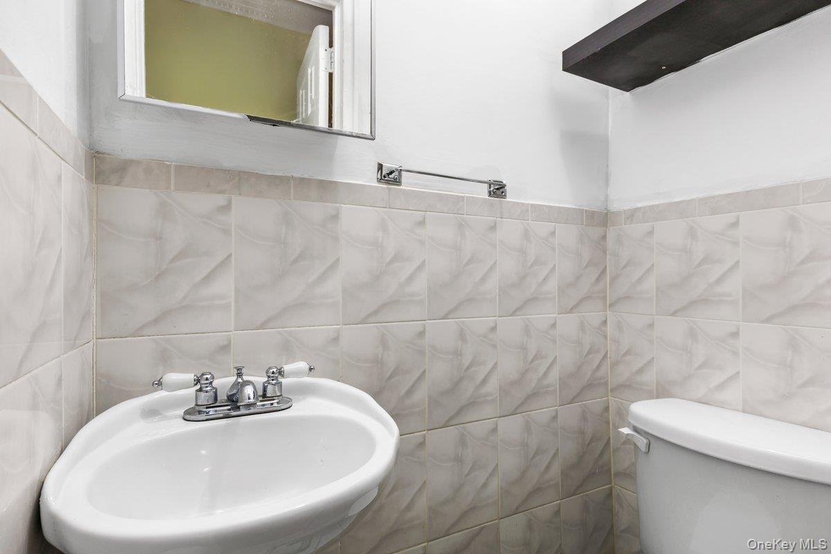 Single Family Colden  Bronx, NY 10469, MLS-971946-9